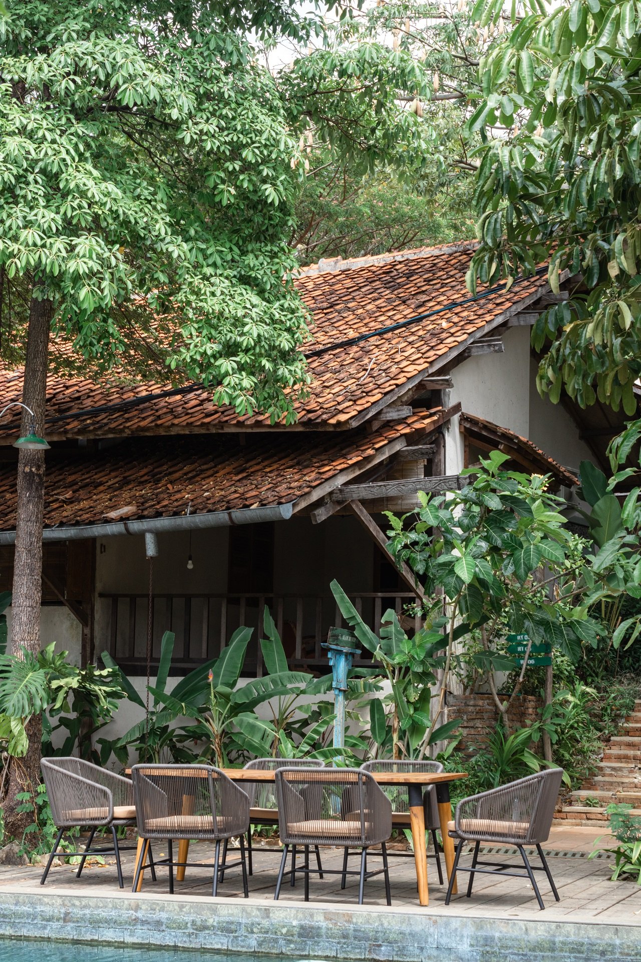 Aviary Masa Takımı 