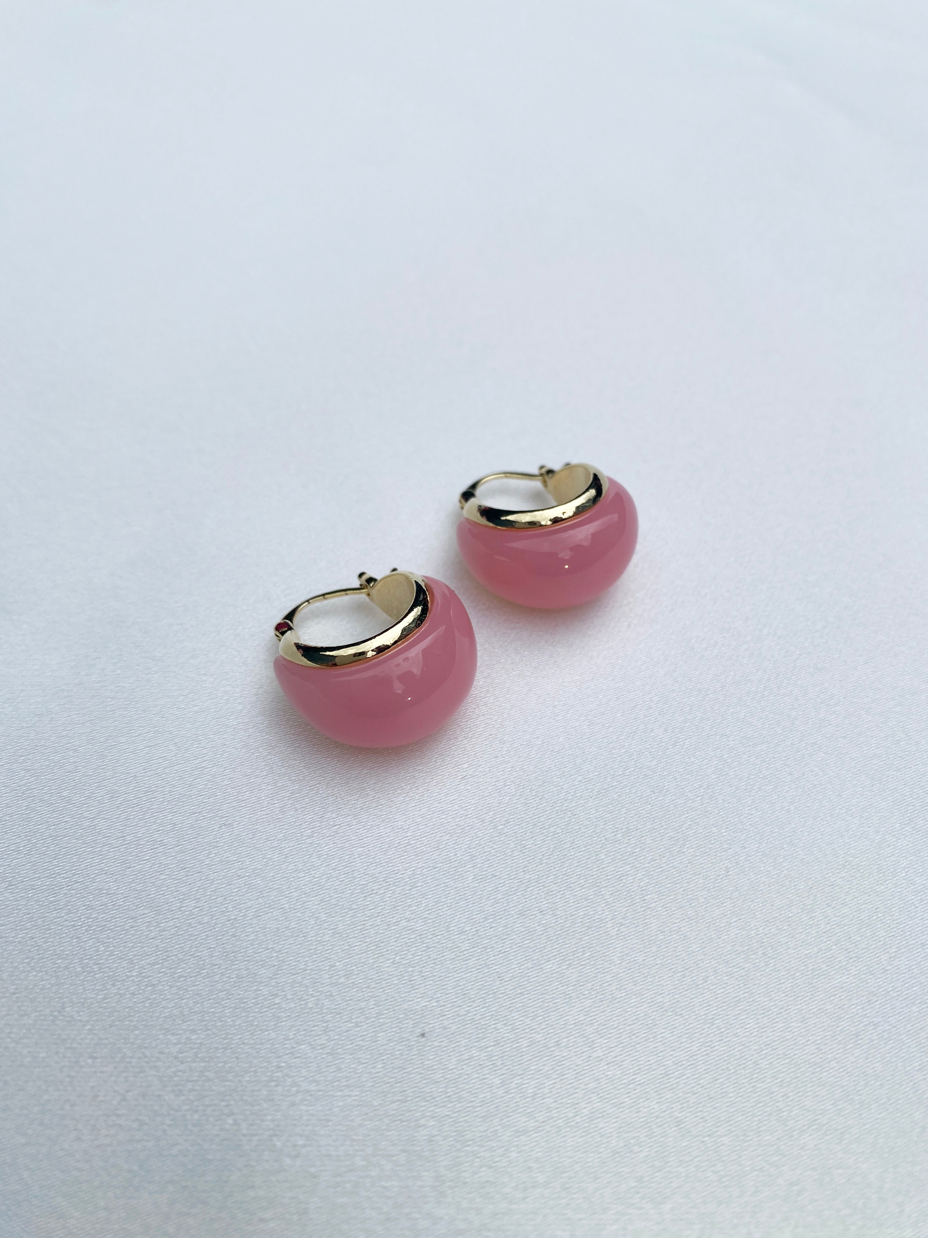 Pembe Bombeli Halka Küpe