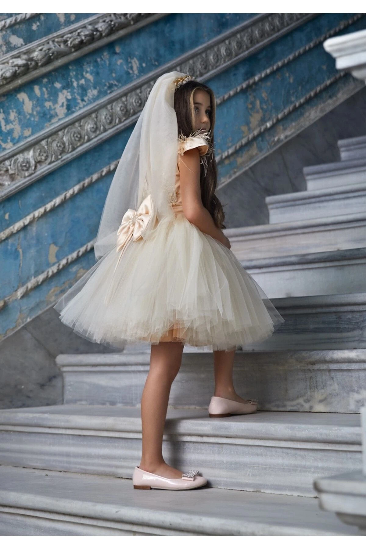 Kız Çocuk Tül Ve Nakış Detaylı Abiye