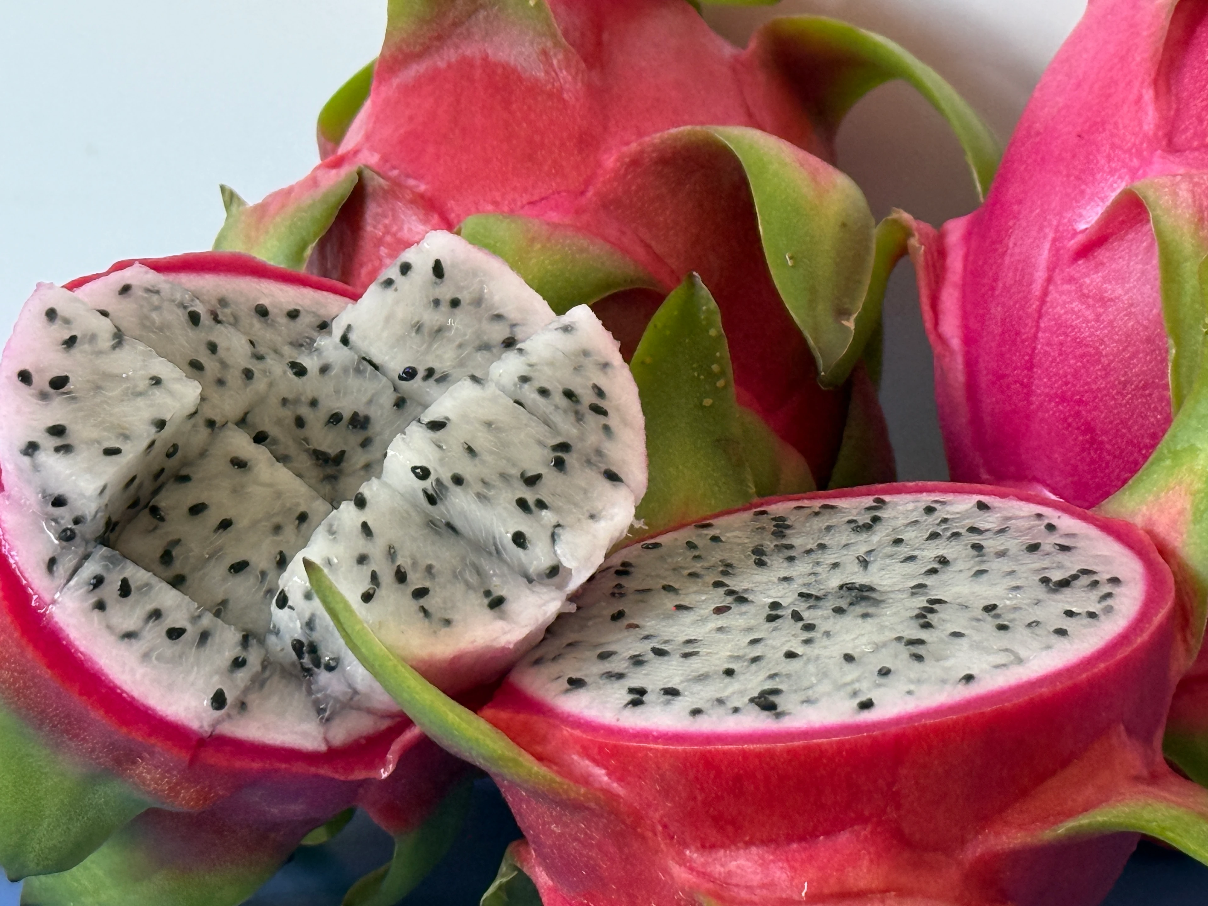 Beyaz Ejder Meyvesi (Pitaya) Kg