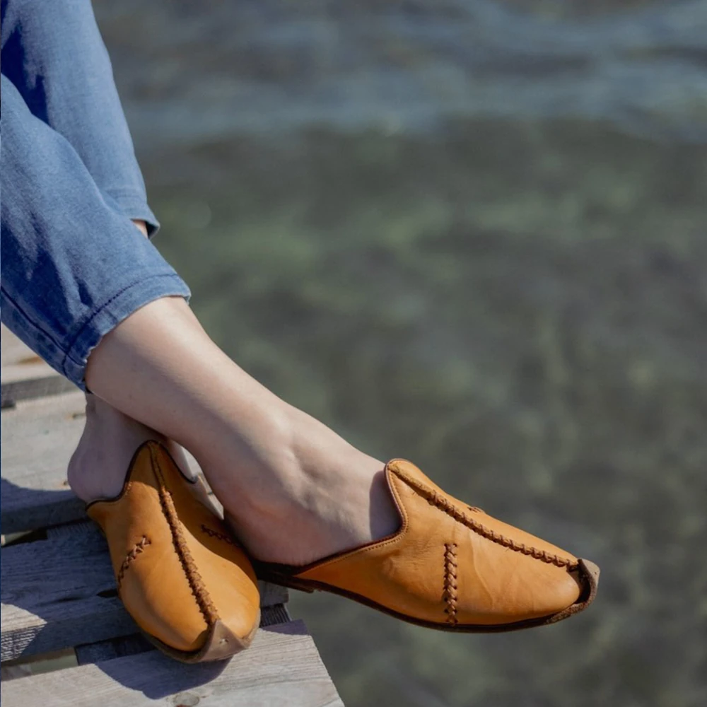 Saraçlı Burunlu Kadın Terlik - Hardal