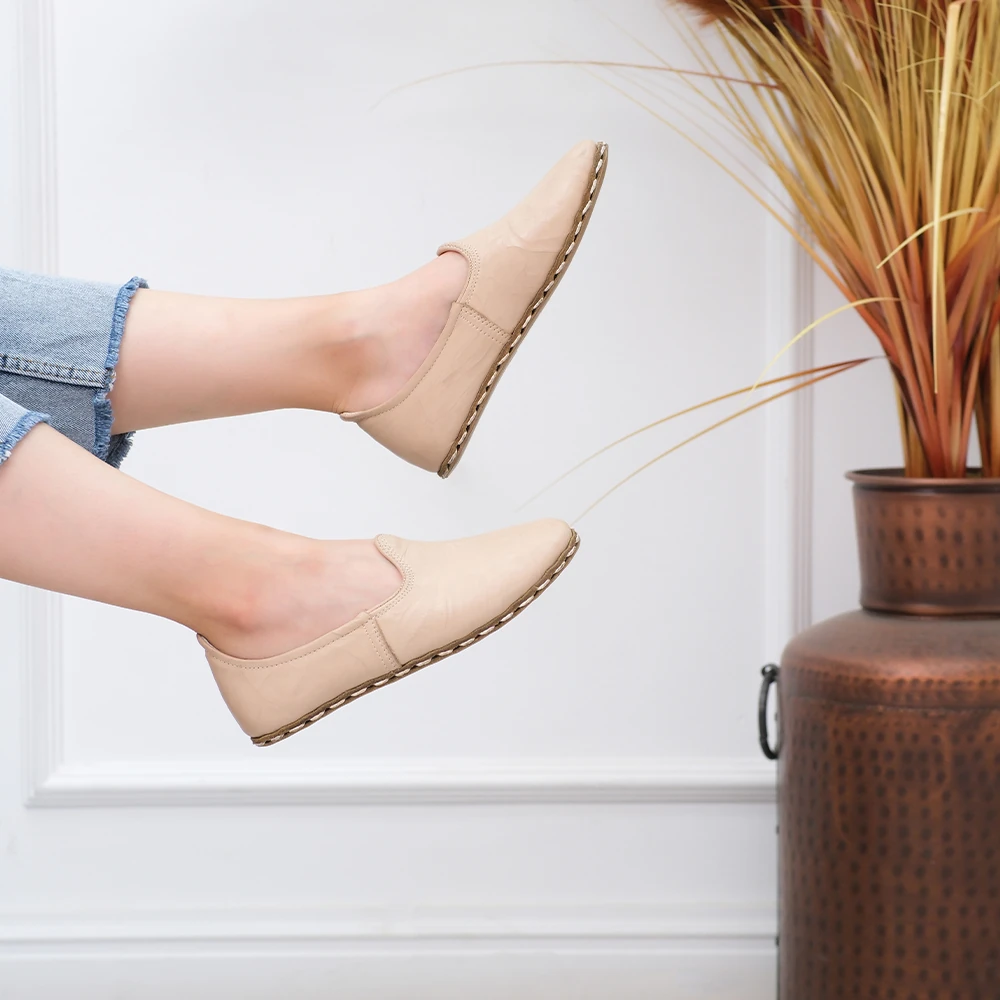 Fantazi Burunsuz Kadın Yemeni - Bej