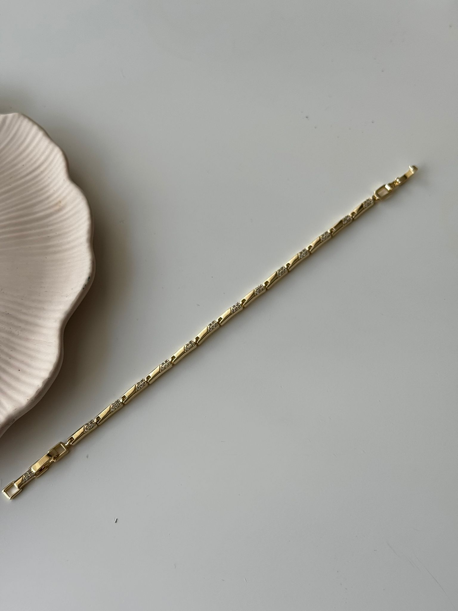 Çizgi Detaylı Çelik Bileklik 