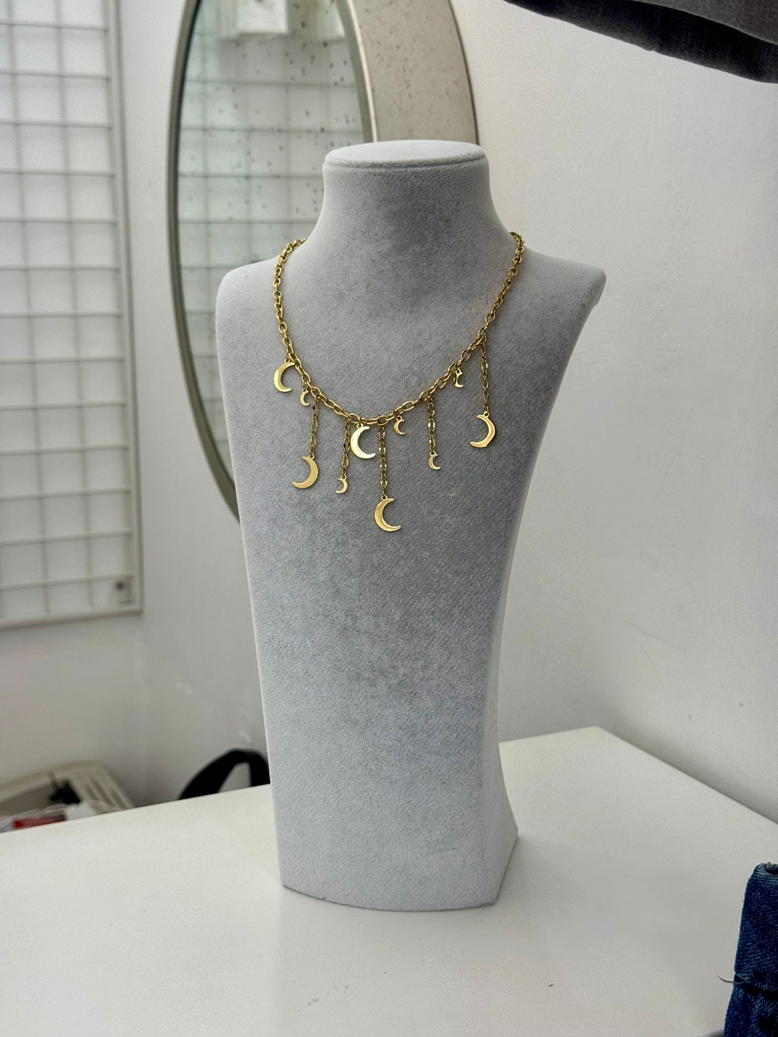 Sallantılı Ay Kolye