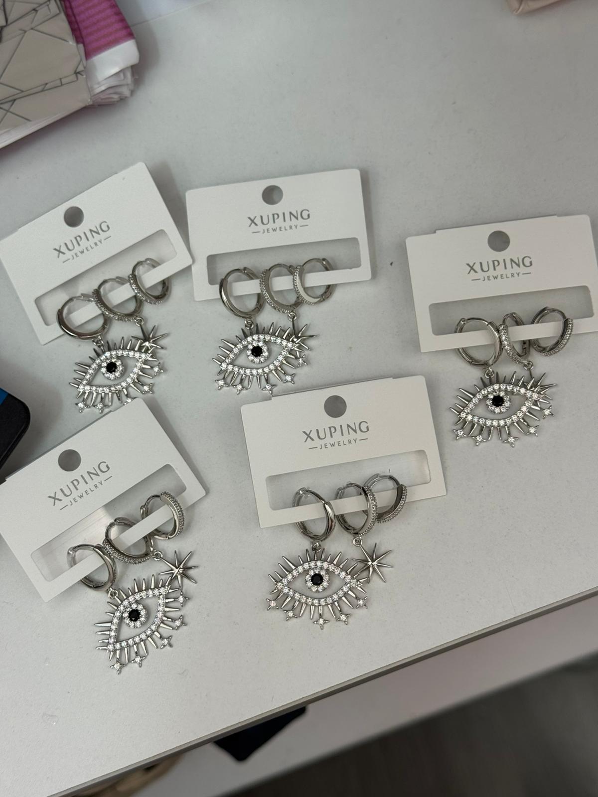 Göz Detaylı Çelik Küpe Seti 