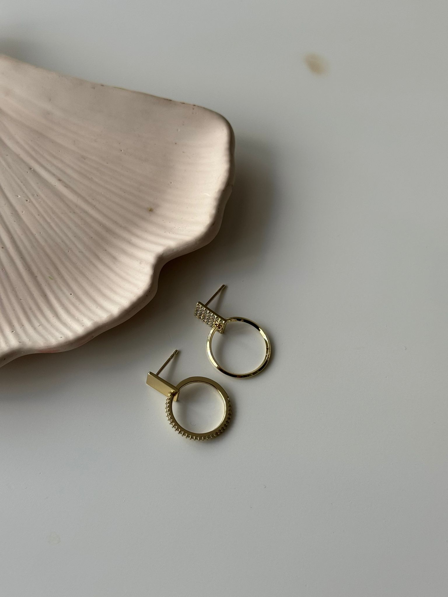 Çelik Tasarım Küpe