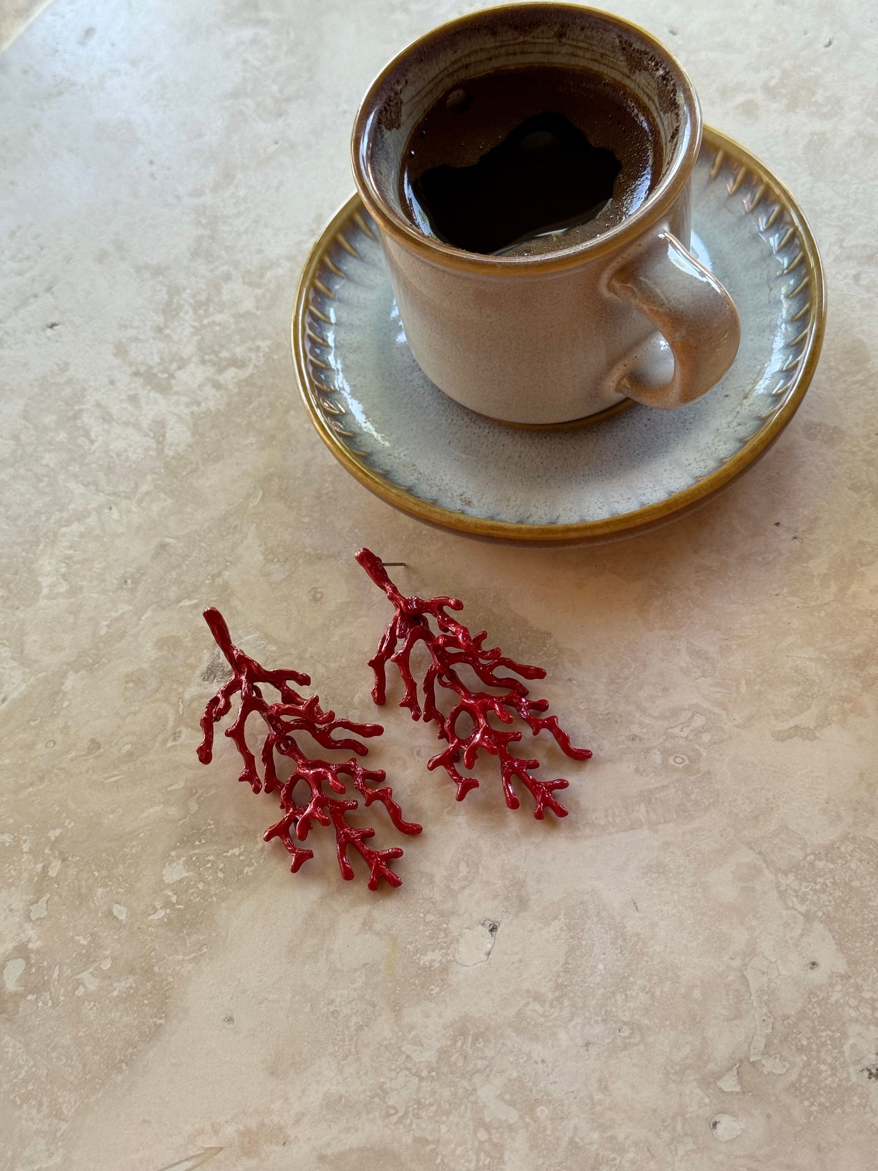 Marka Kırmızı Küpe