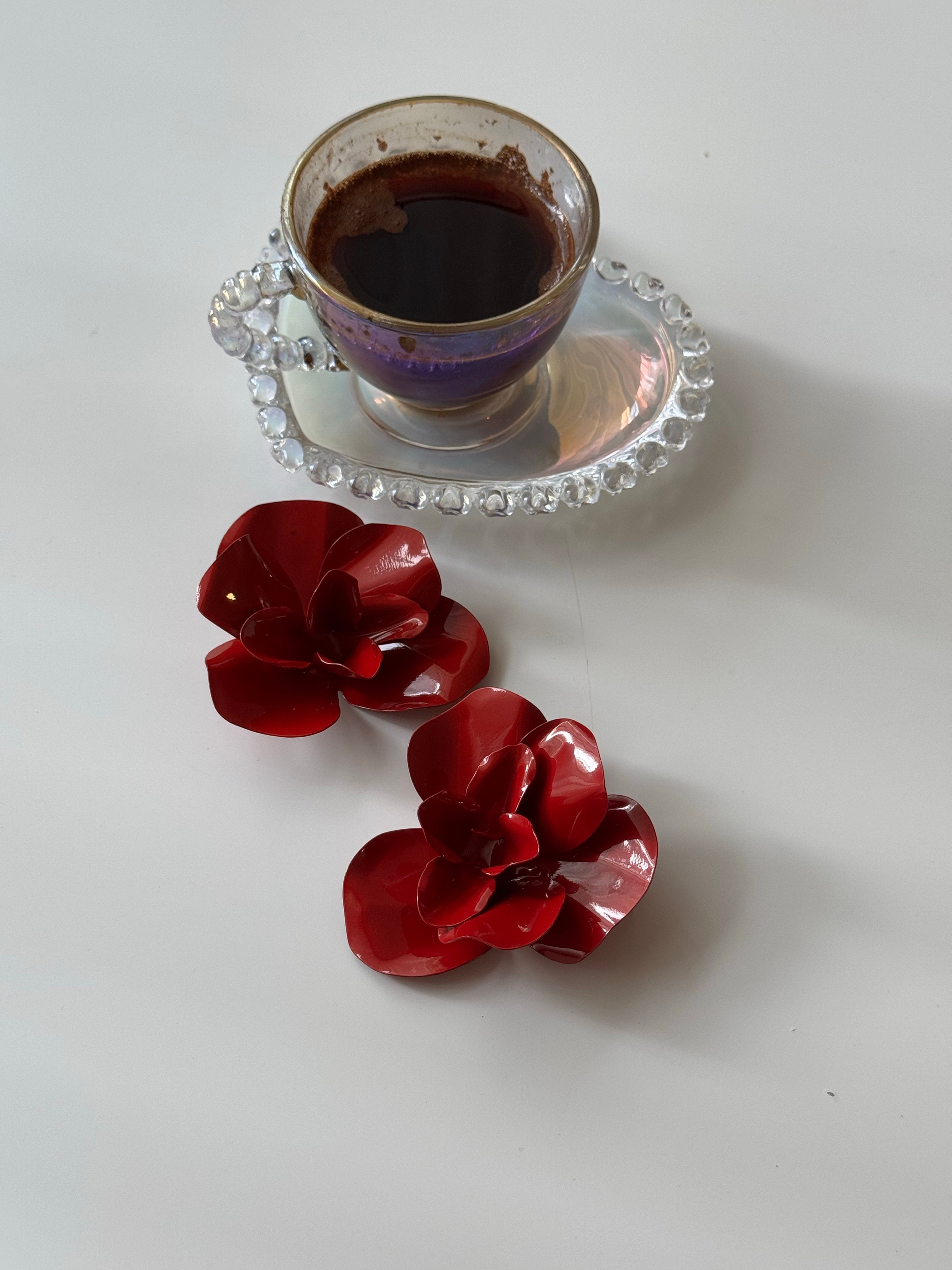 Çiçek küpe
