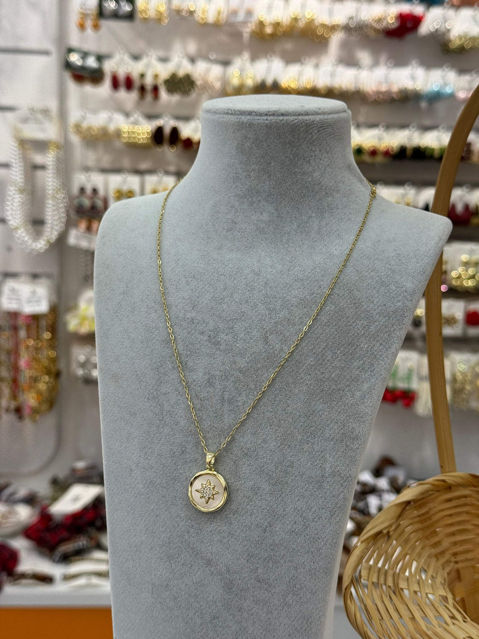 Yıldızlı Çelik Kolye