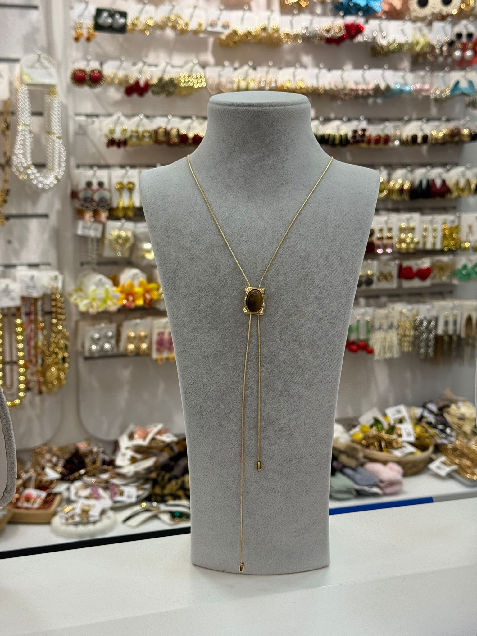 Kare Detaylı Asansörlü Kolye