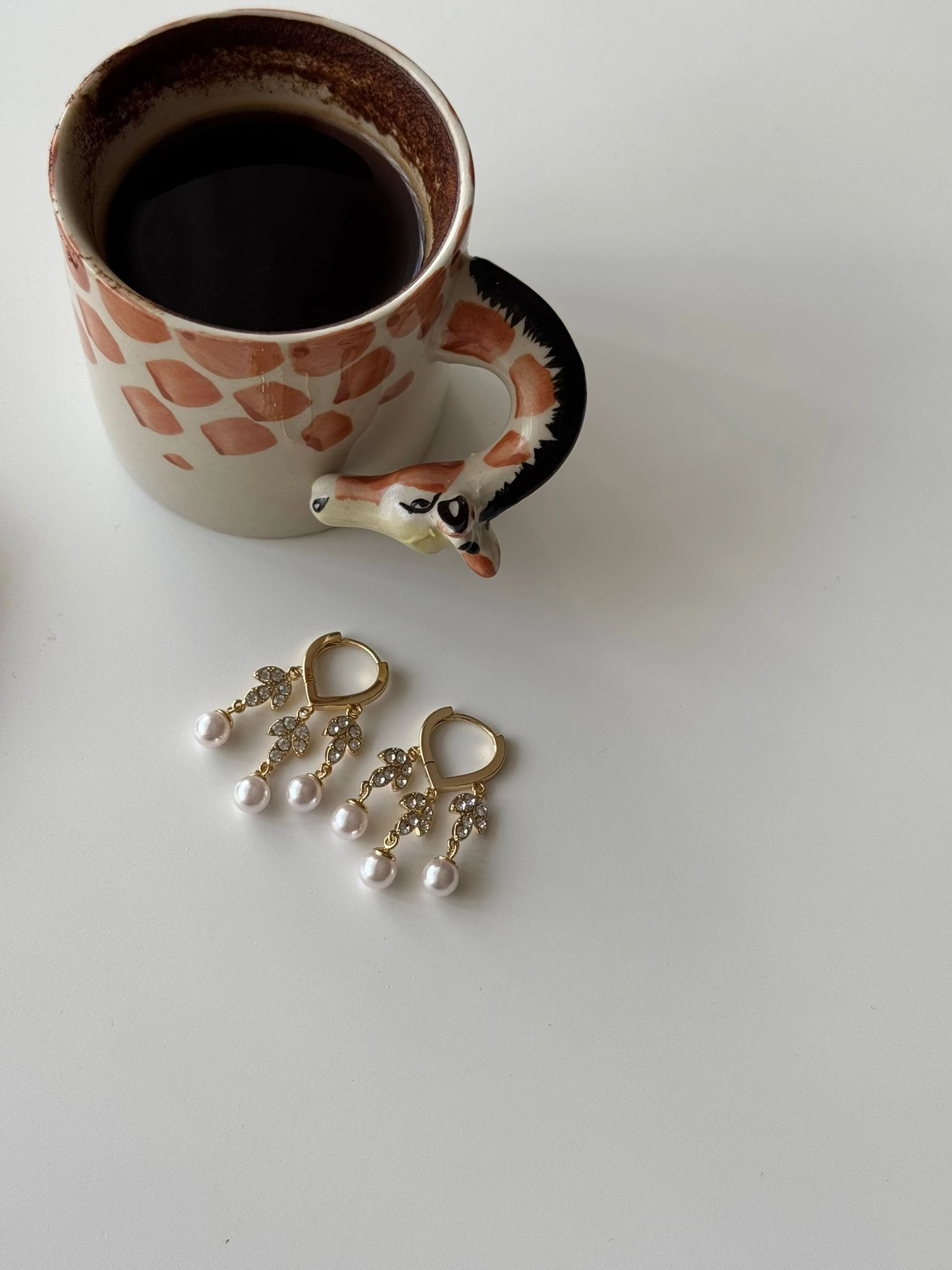 İnci Sallantılı Çelik küpe