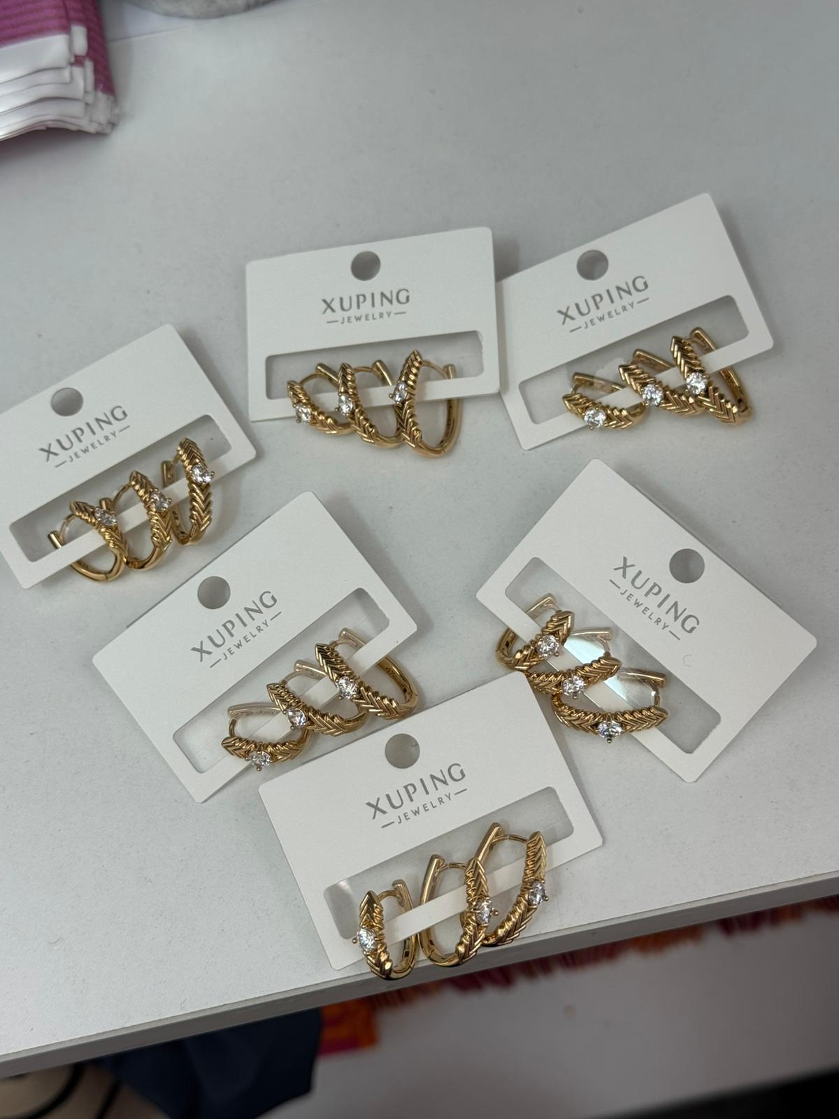 Taş Detaylı Buğday Halka Küpe Seti 