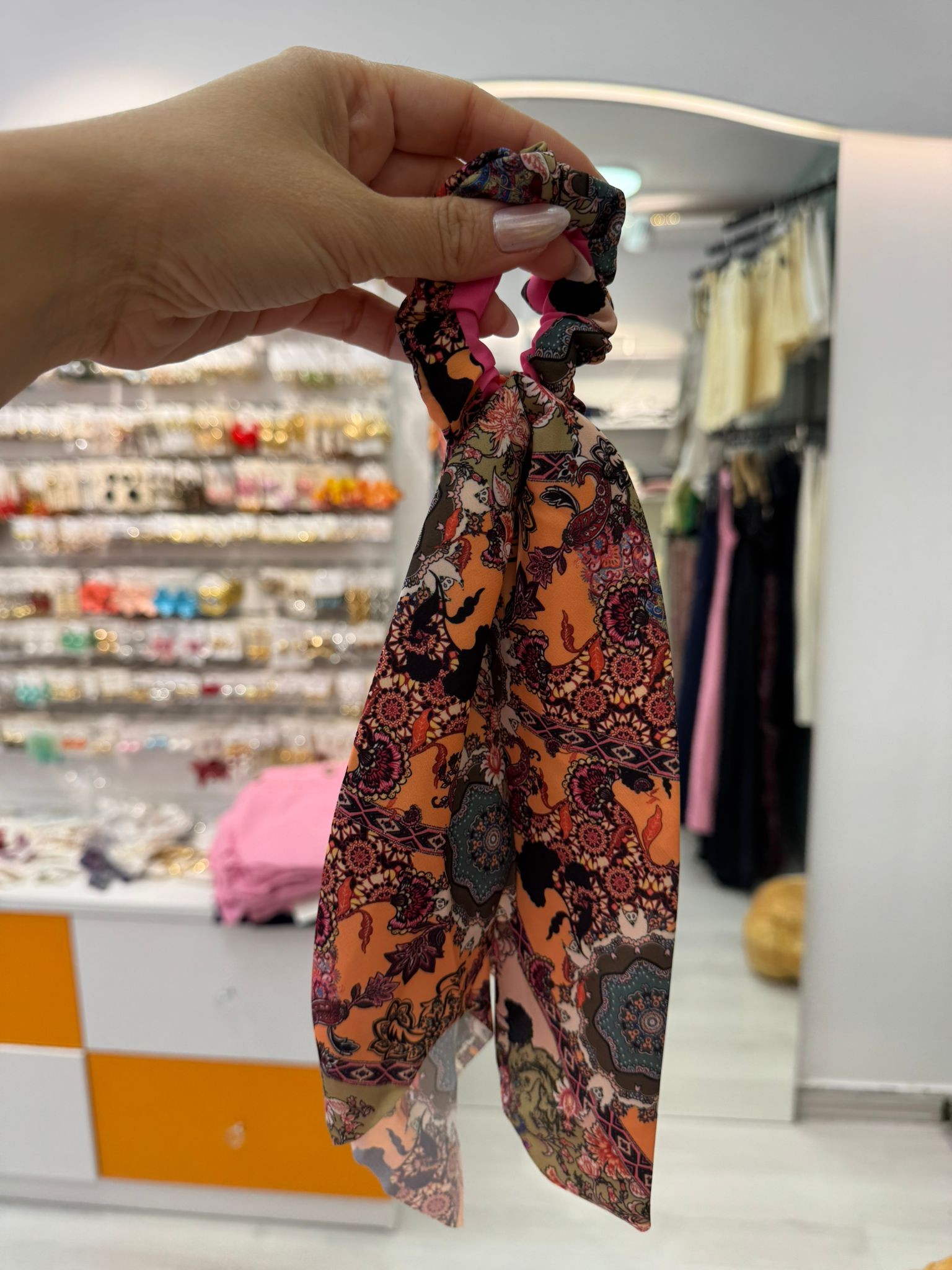 Fularlı Saç Tokası 