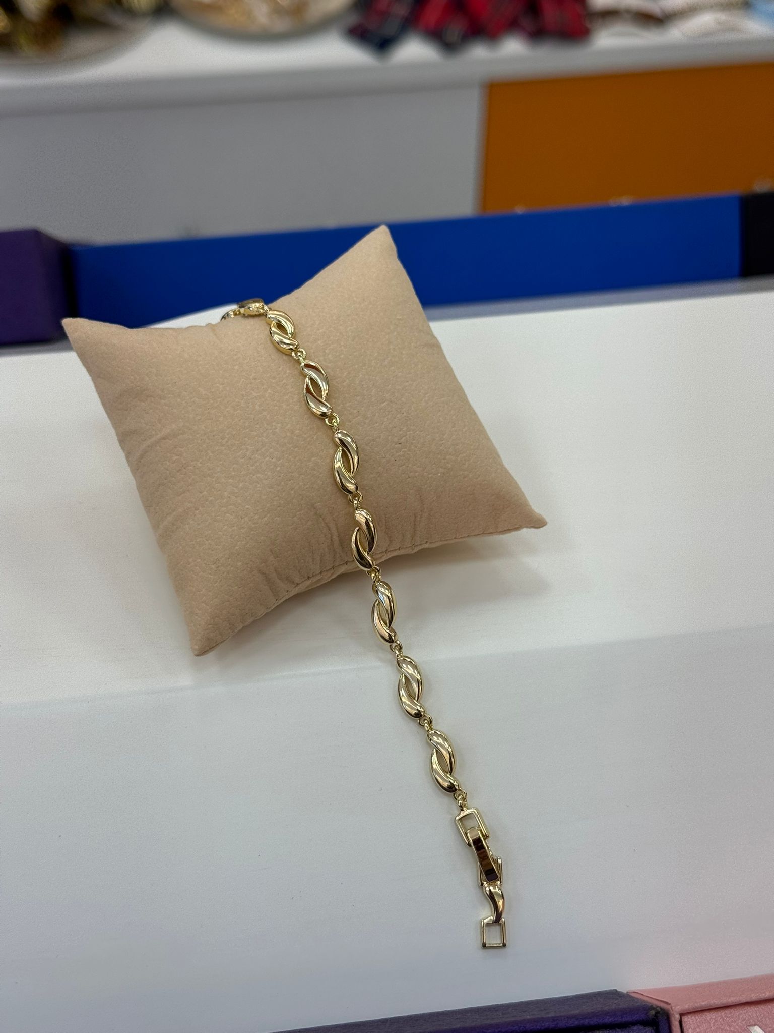 Çelik Desenli Bileklik