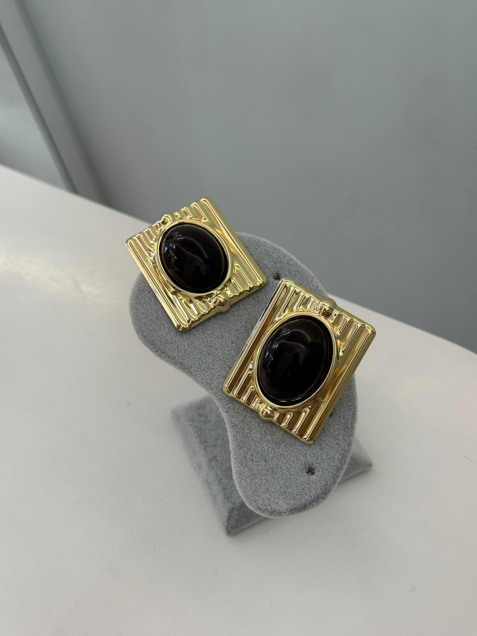 Kahverengi sedefli Marka Küpe