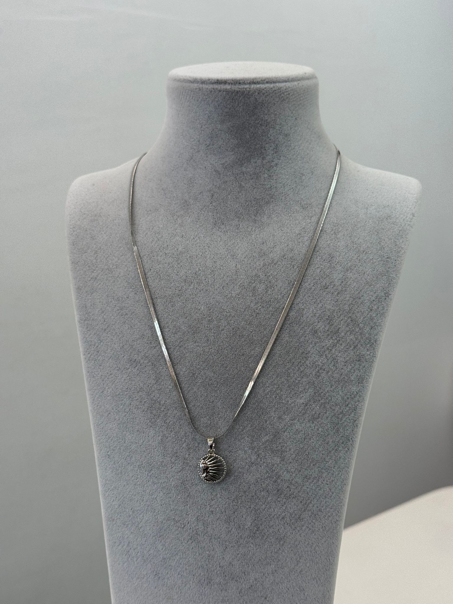 Çelik Güneş Kolye