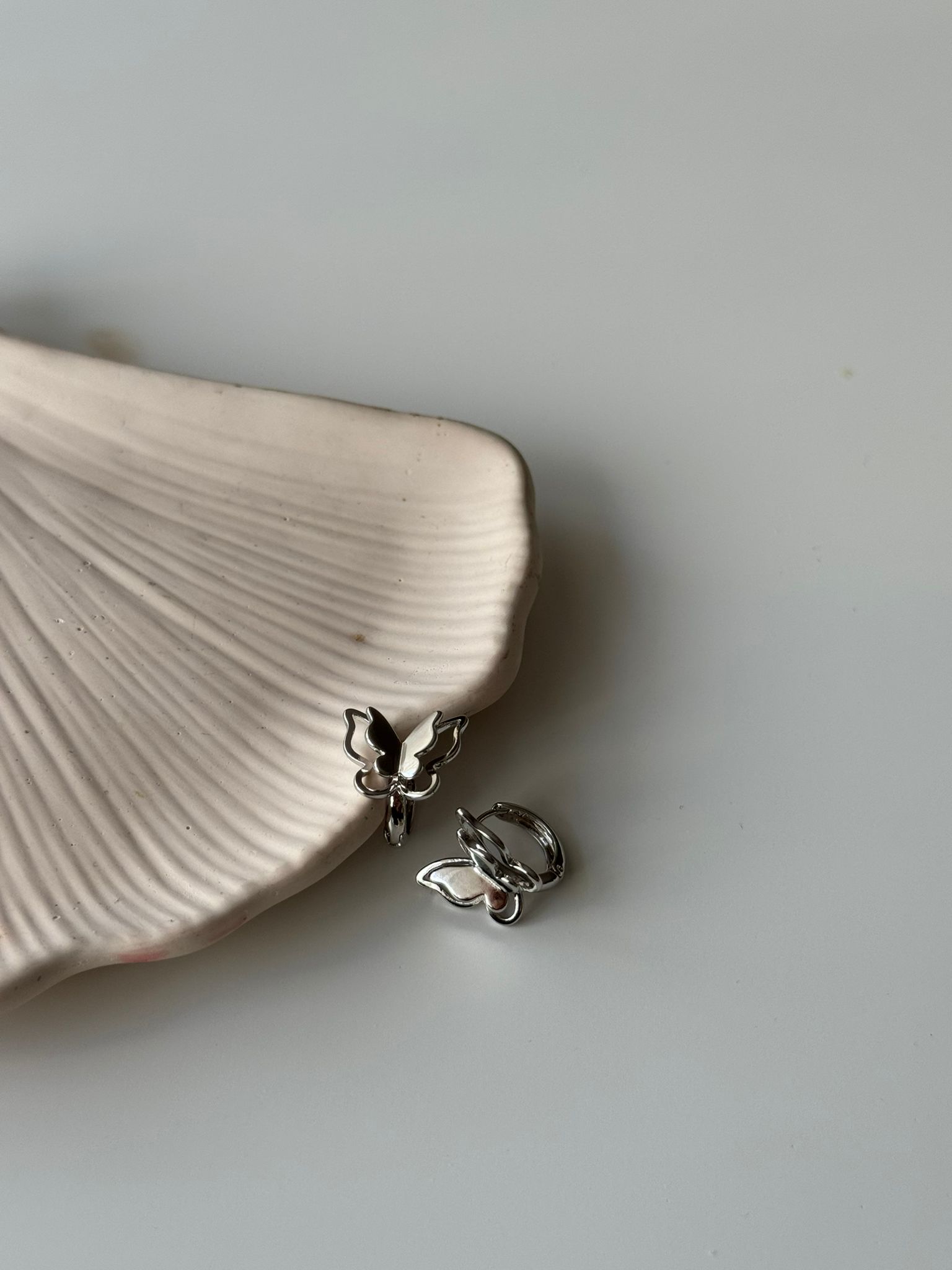 Çelik Kelebek Küpe