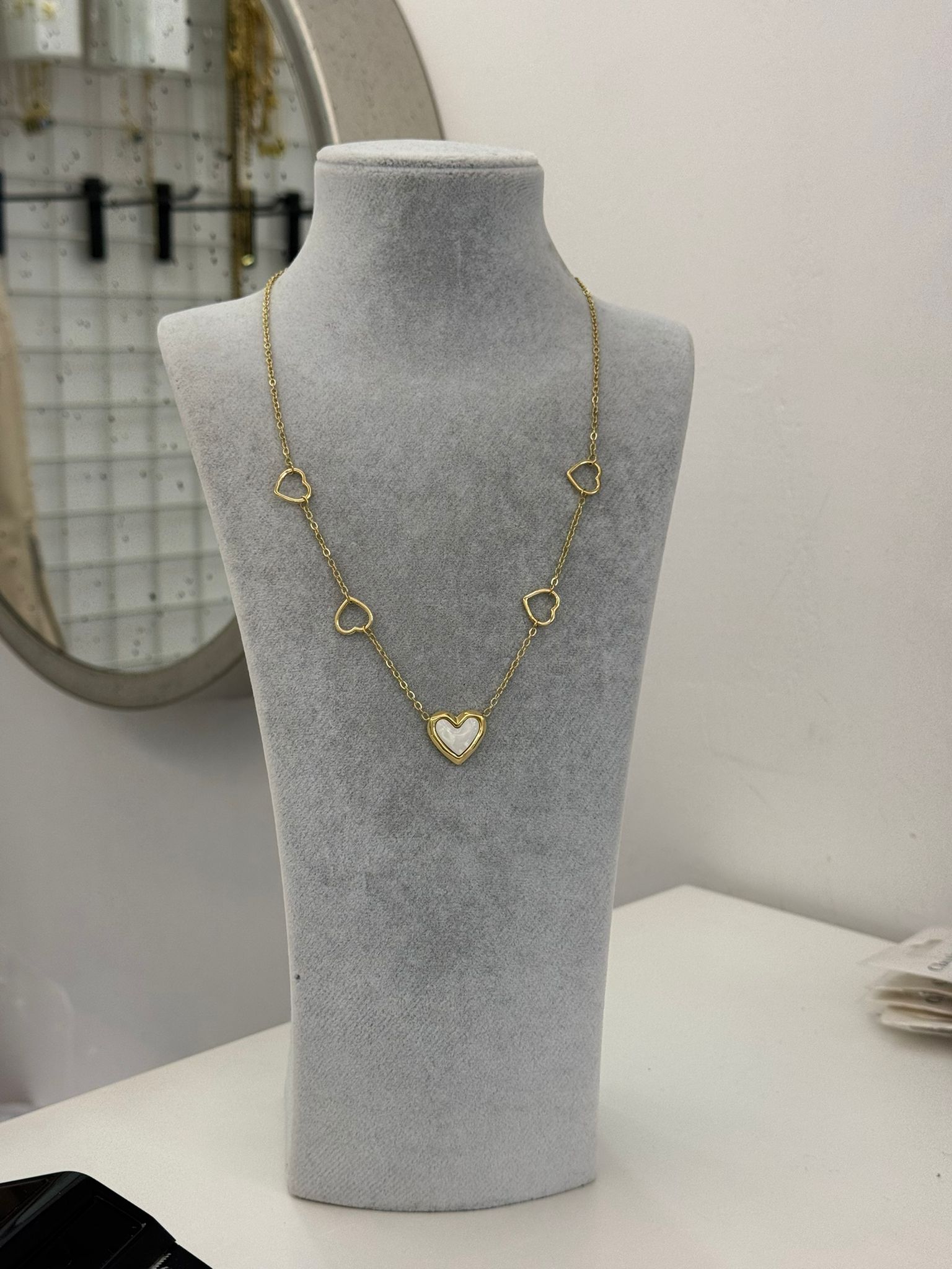 Sedef Kalpli Çelik Kolye