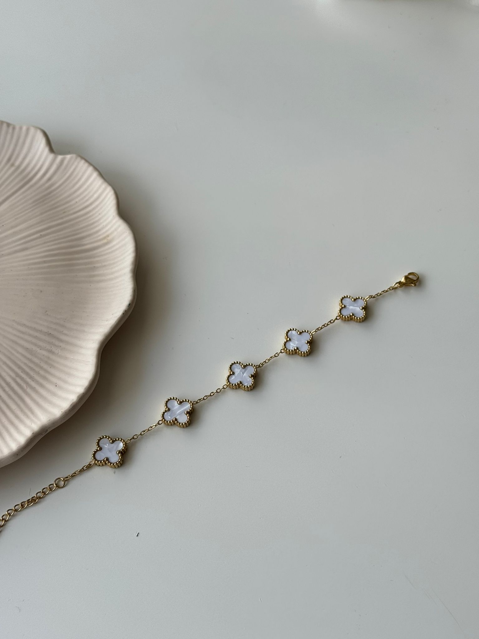 Beyaz Sedefli Yonca Bileklik 