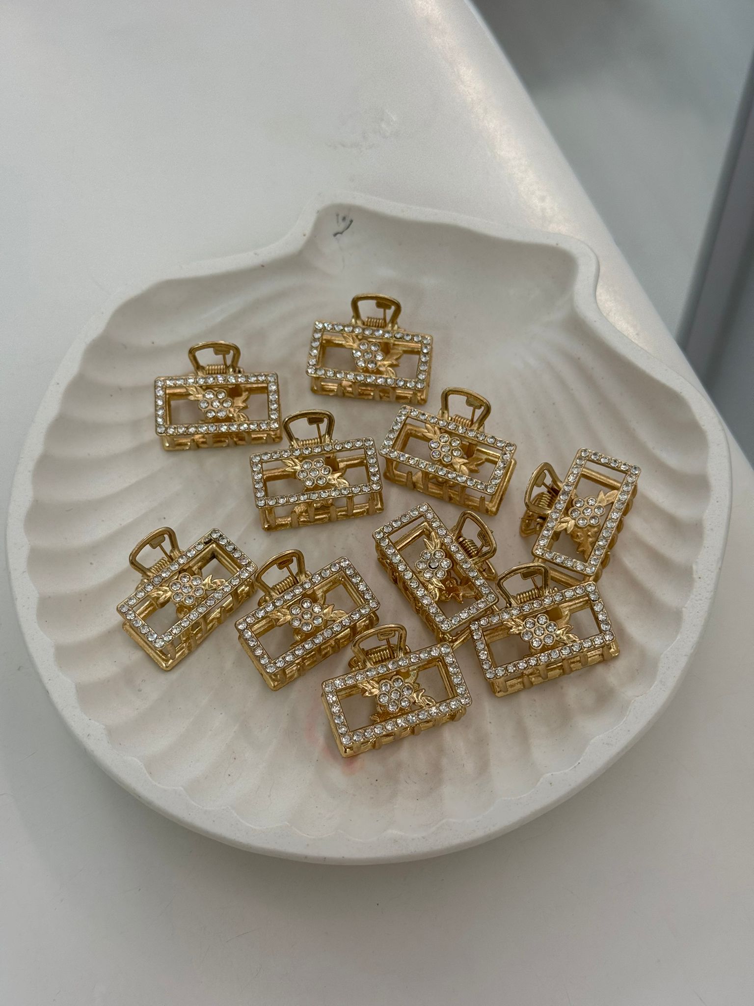 Çiçekli Minik Kıskaç Metal Toka