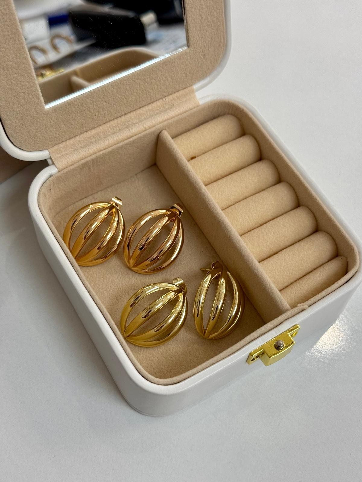 Çelik Baklava Küpe