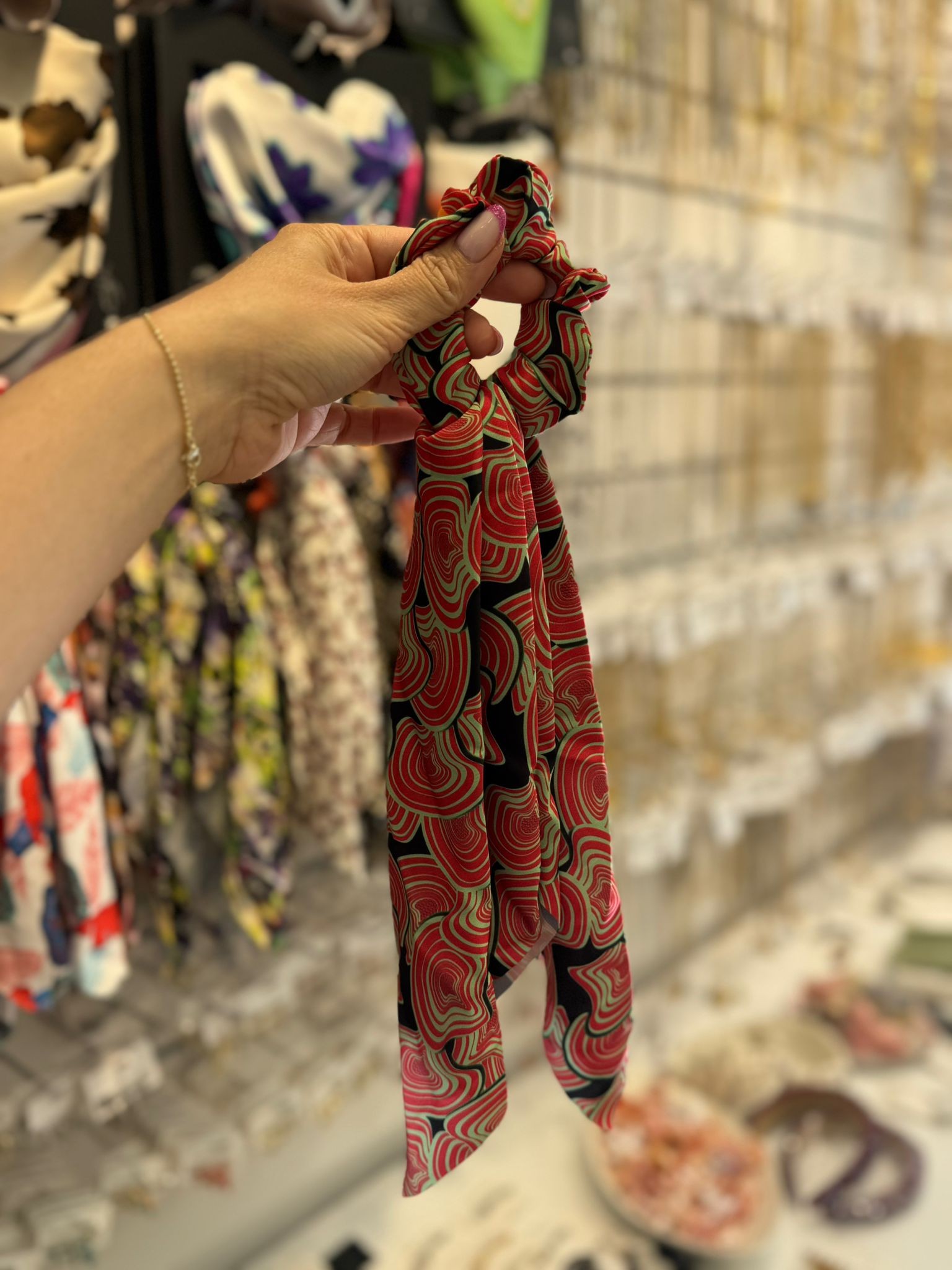 Fularlı Saç Tokası