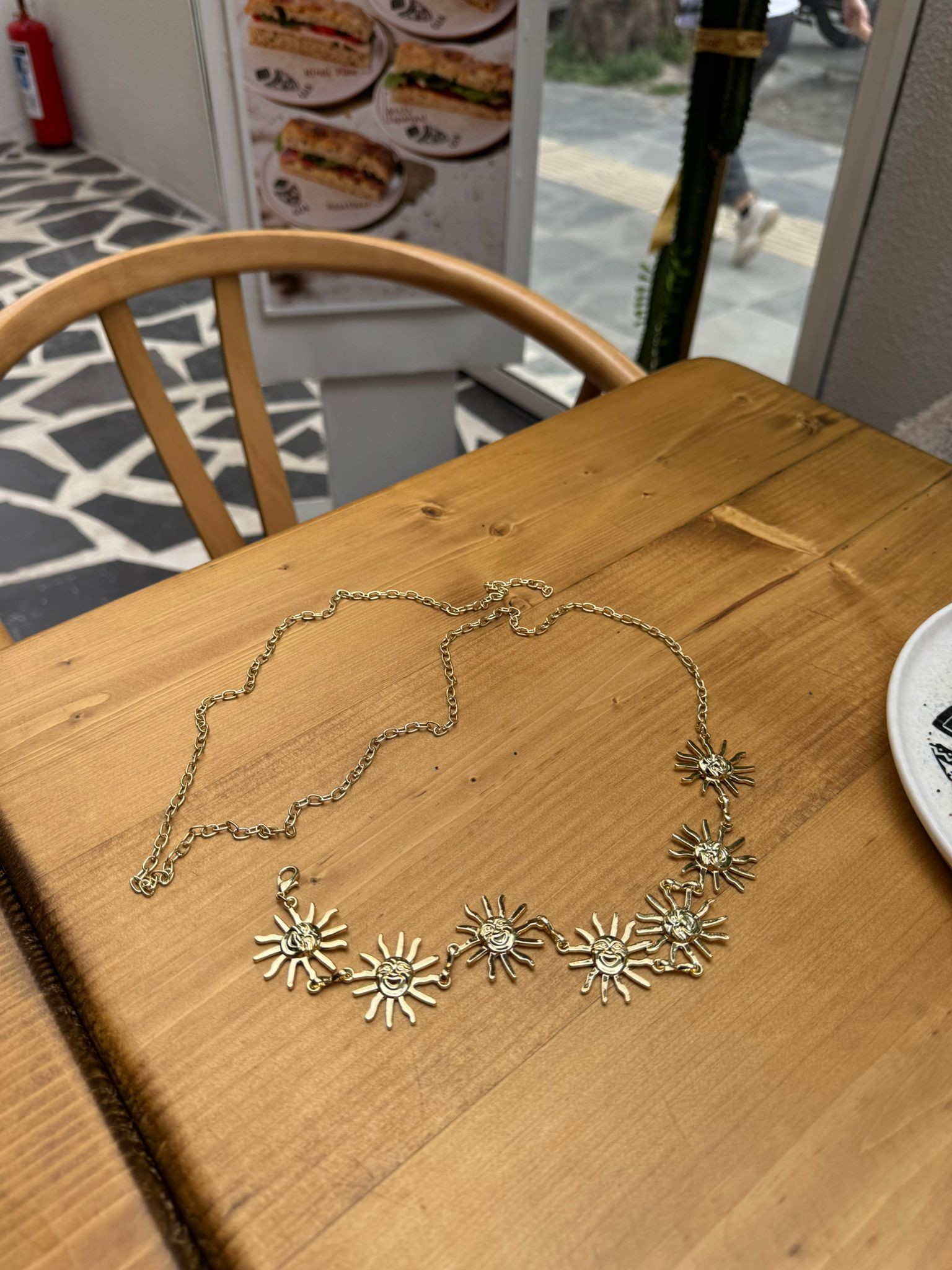 Güneşli Bel Zİnciri