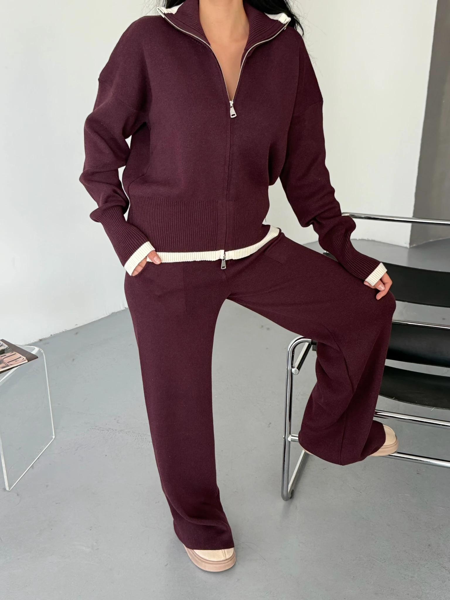 ÇİZGİLİ FERMUARLI TAKIM