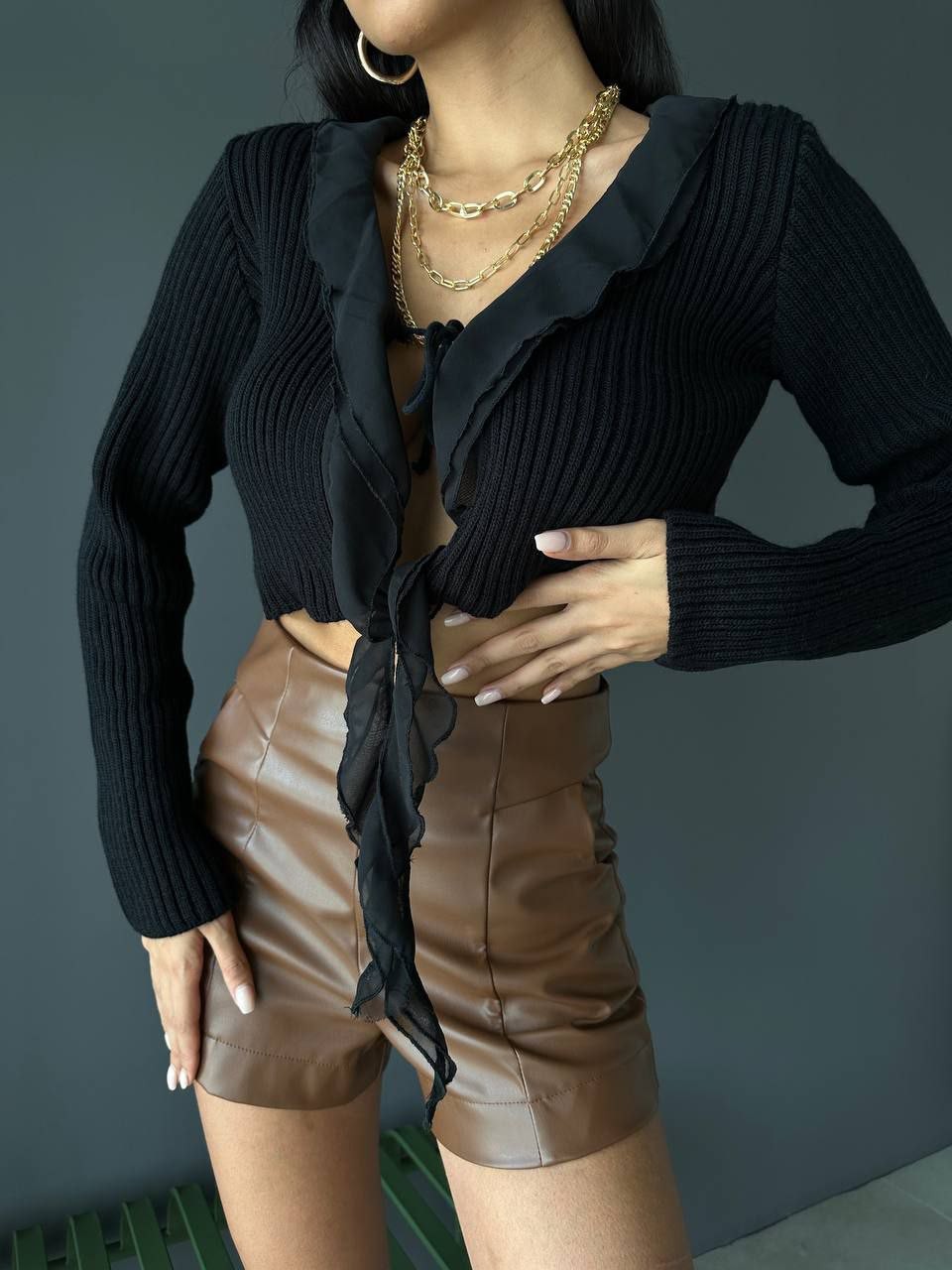 Ruffle FRONT SHORT KNIT CARDIGAN