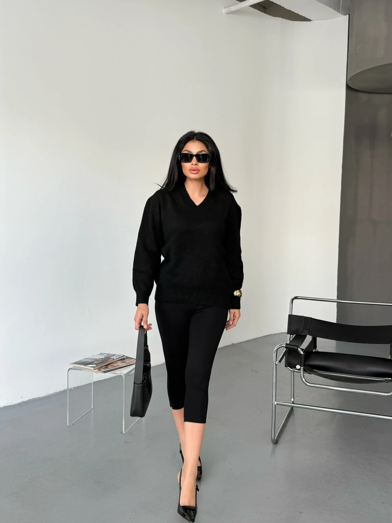 سترة تريكو برقبة على شكل حرف V