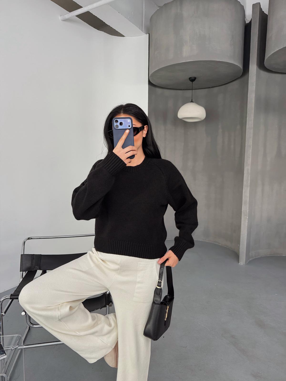 CREW NECK LONG SLEEVE KNITWEAR SWEATER