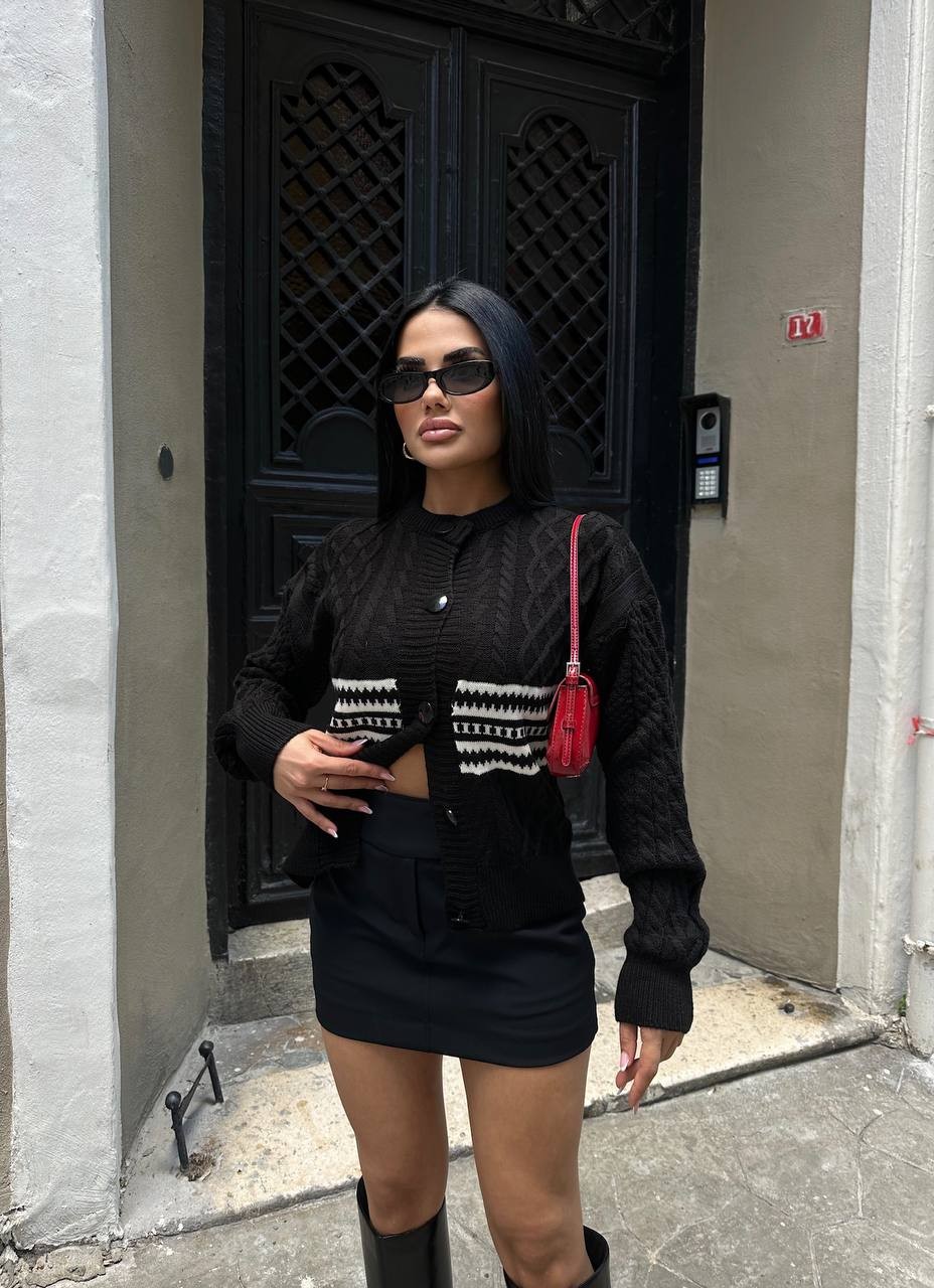 BLACK COATED SHORT CARDIGAN