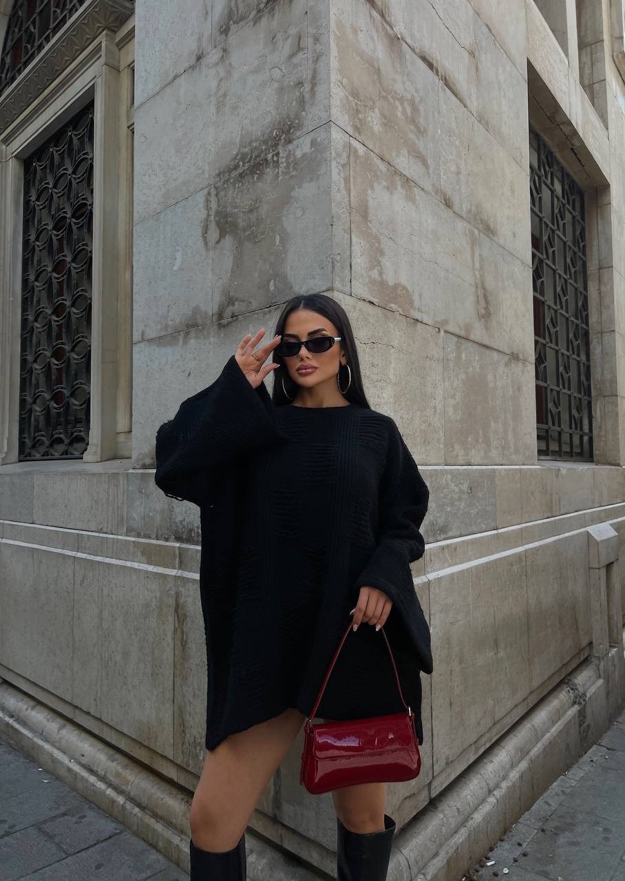 أسود