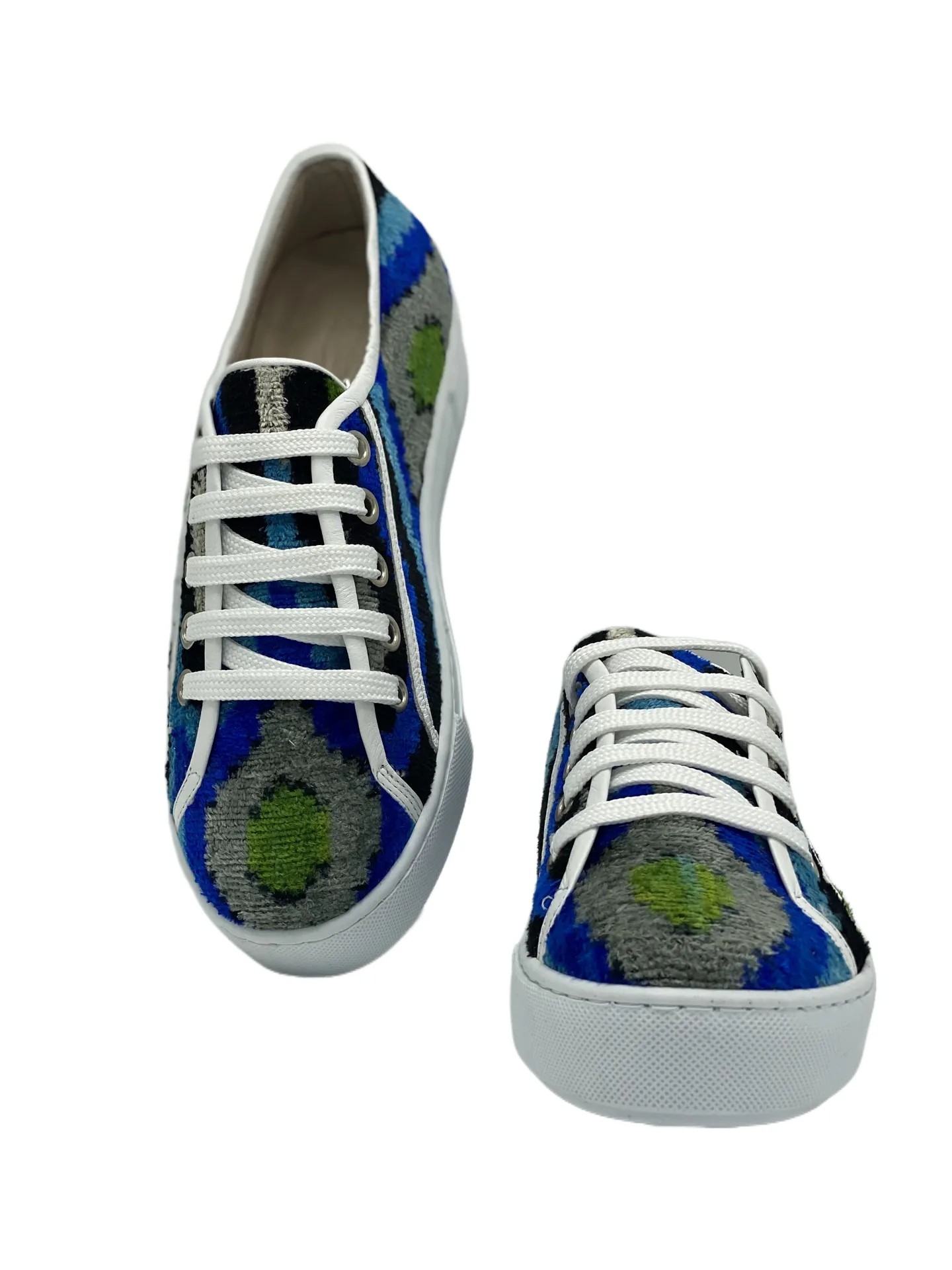 Rio Sneakers