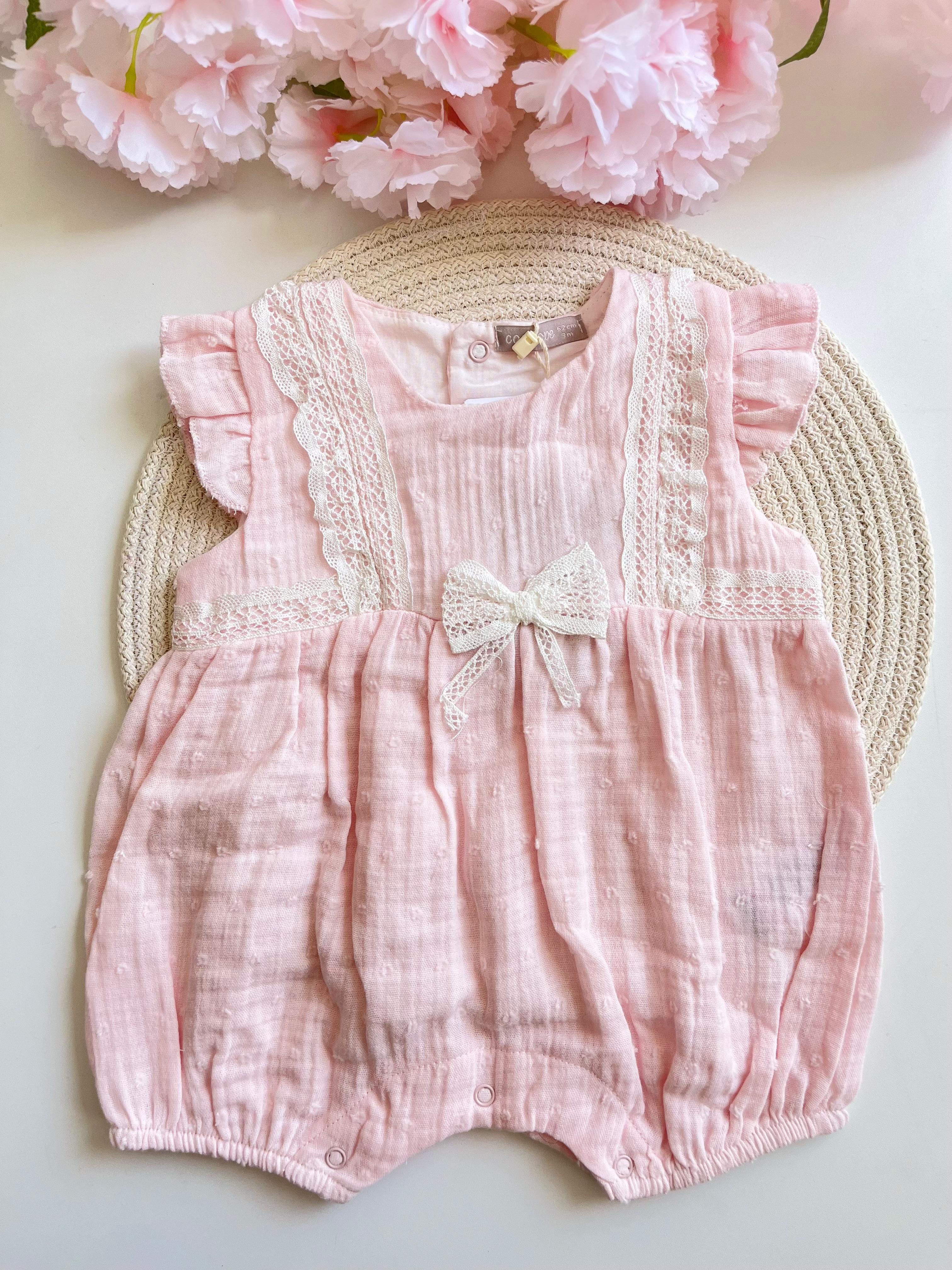 Kız Bebek Dantel Detaylı Müslin Tulum-Pembe