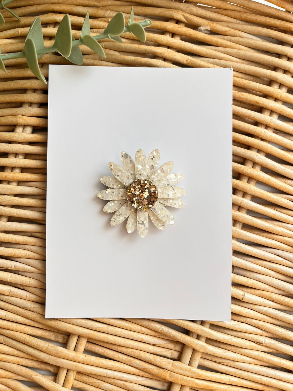 Simli Papatya Saçlı - Saçsız Kız Bebek Toka 