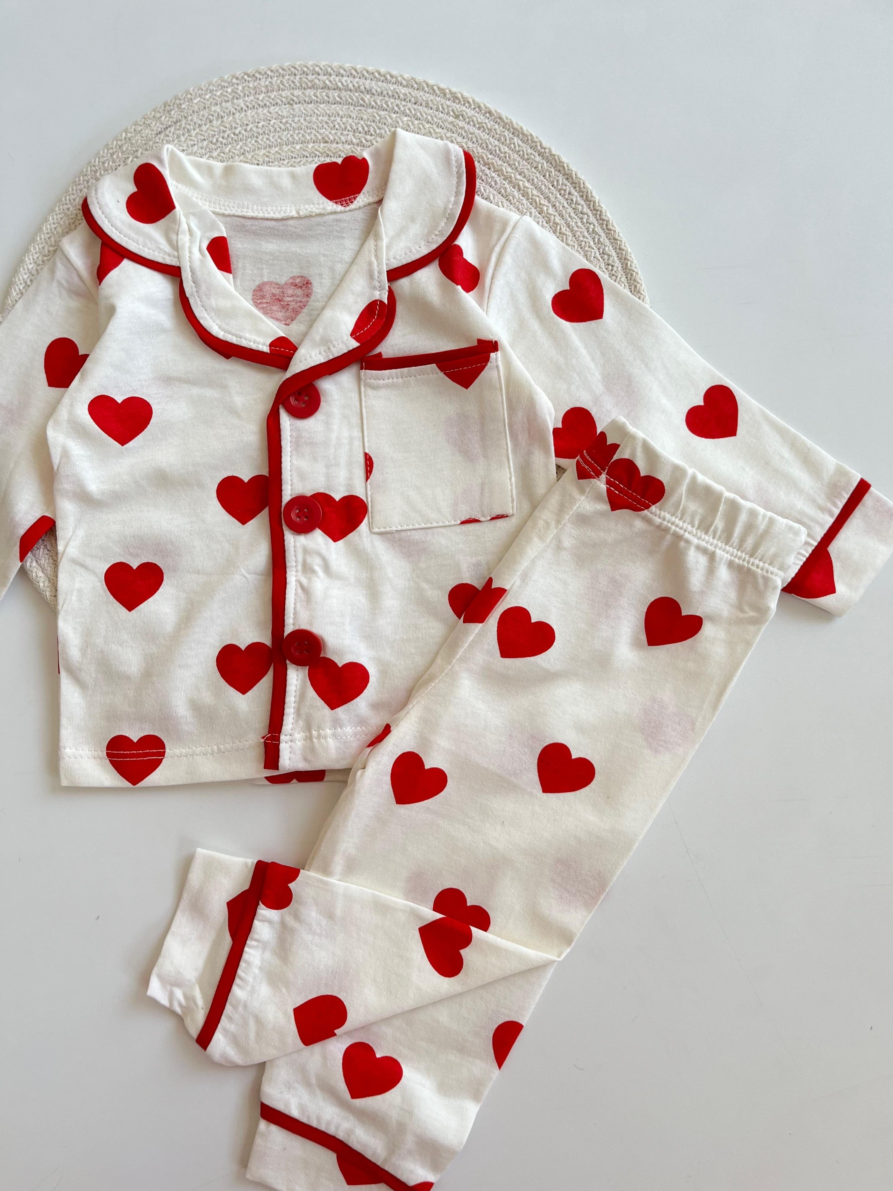 Kız Bebek Kalpli Pijama Takımı