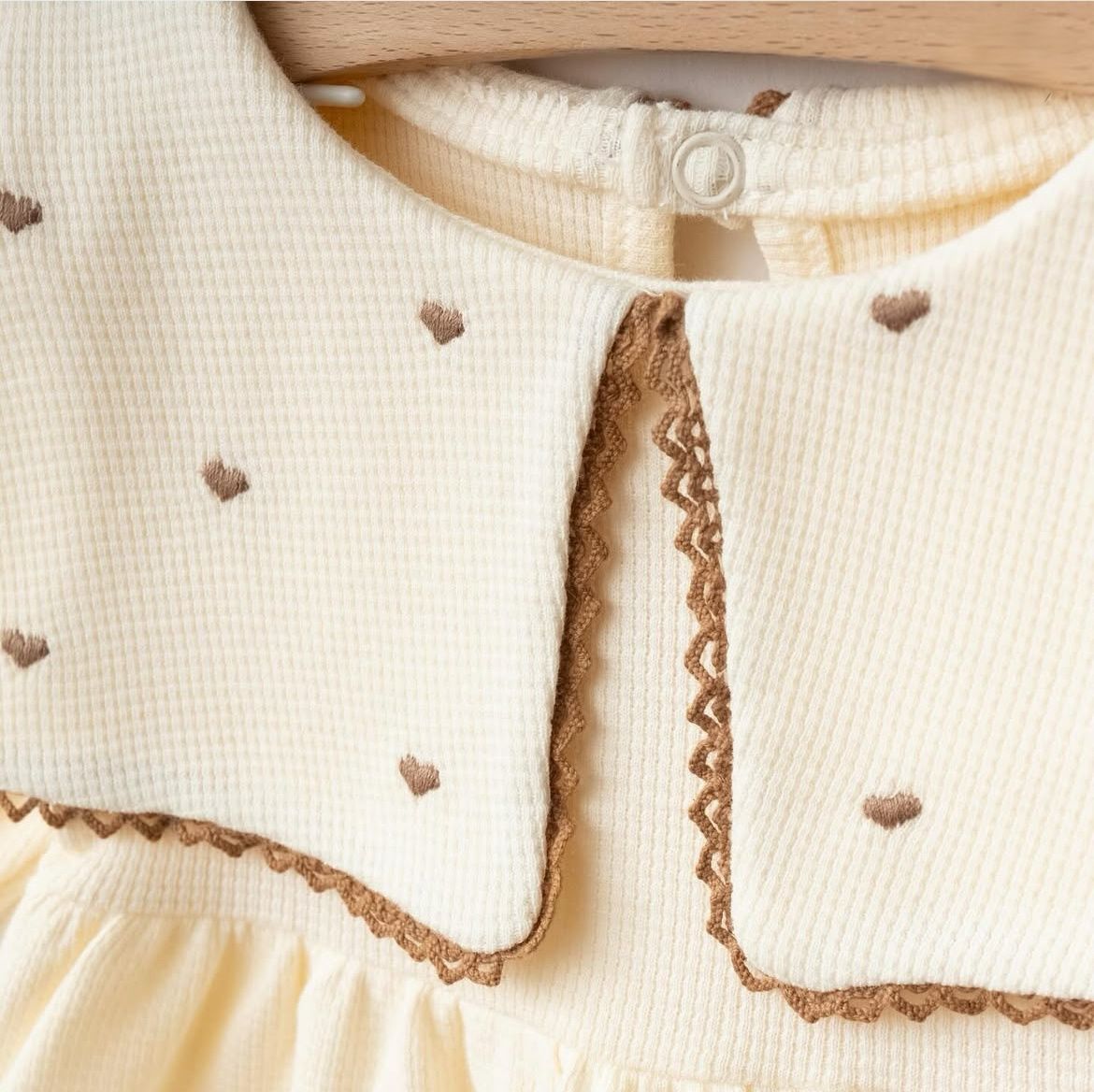 Kız Bebel Kalp Yaka Detaylı Bandanalı Tulum Set - Ekru