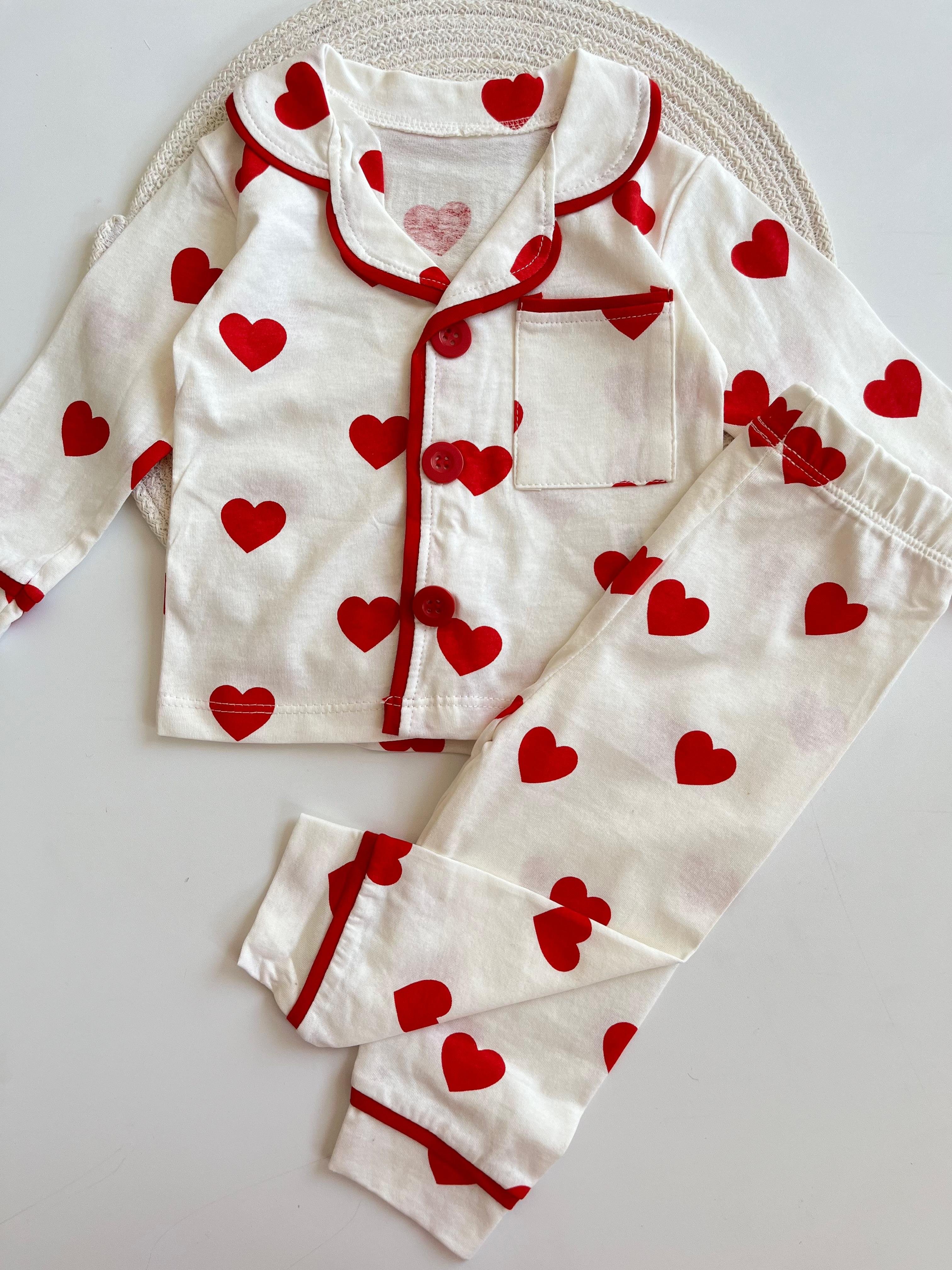 Kız Bebek Kalpli Pijama Takımı