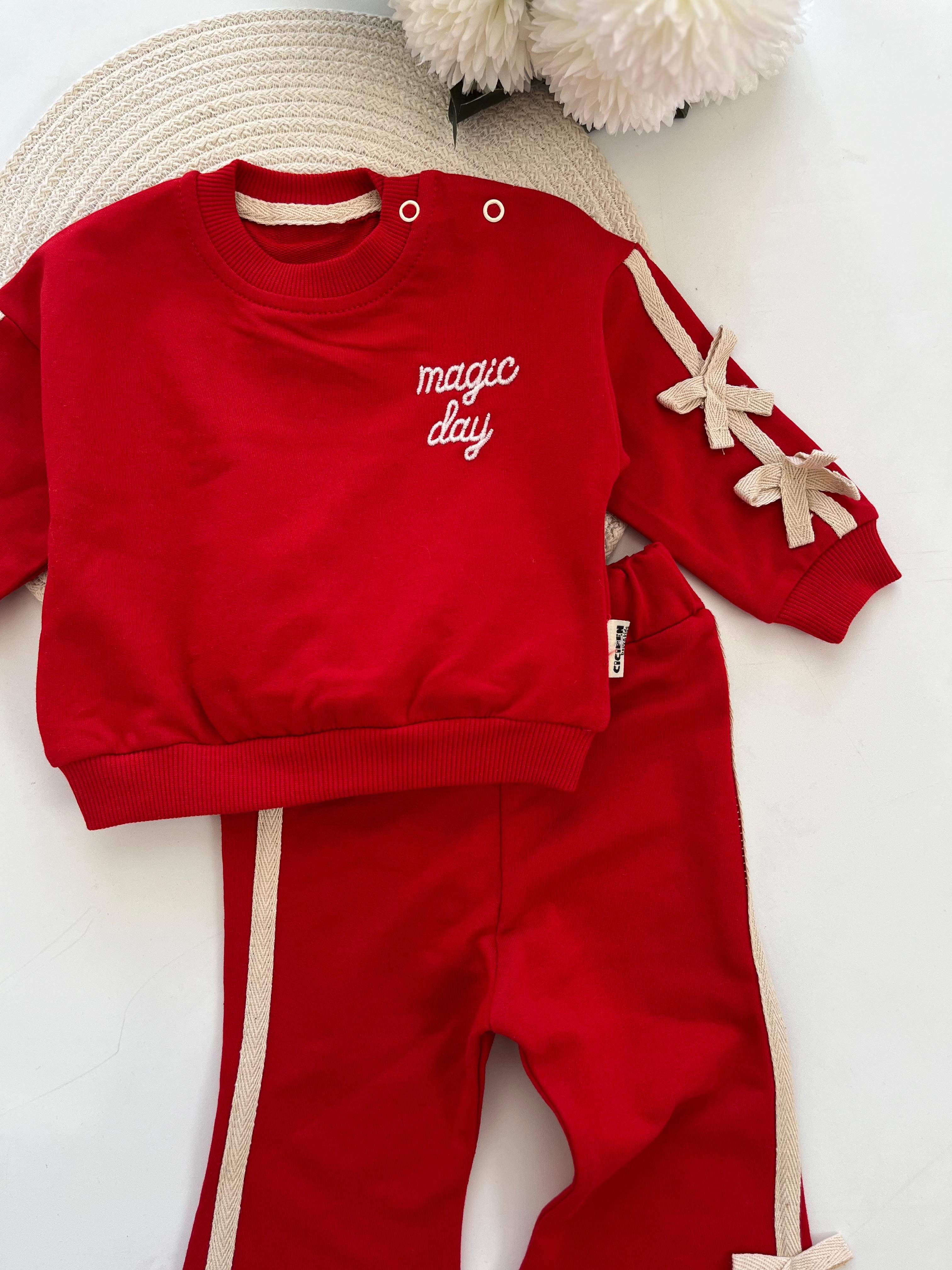 Kız Bebek Kurdele Kol Detaylı Takım - Kırmızı ( 1 beden büyük alınız )