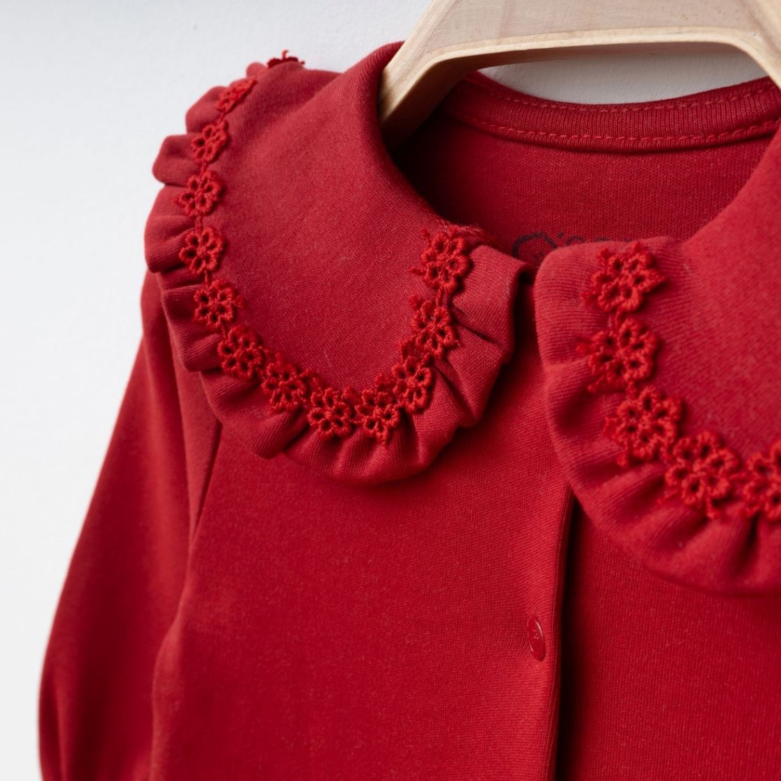 Pamuklu Yaka Çiçek İşlemeli Bandanalı Tulum