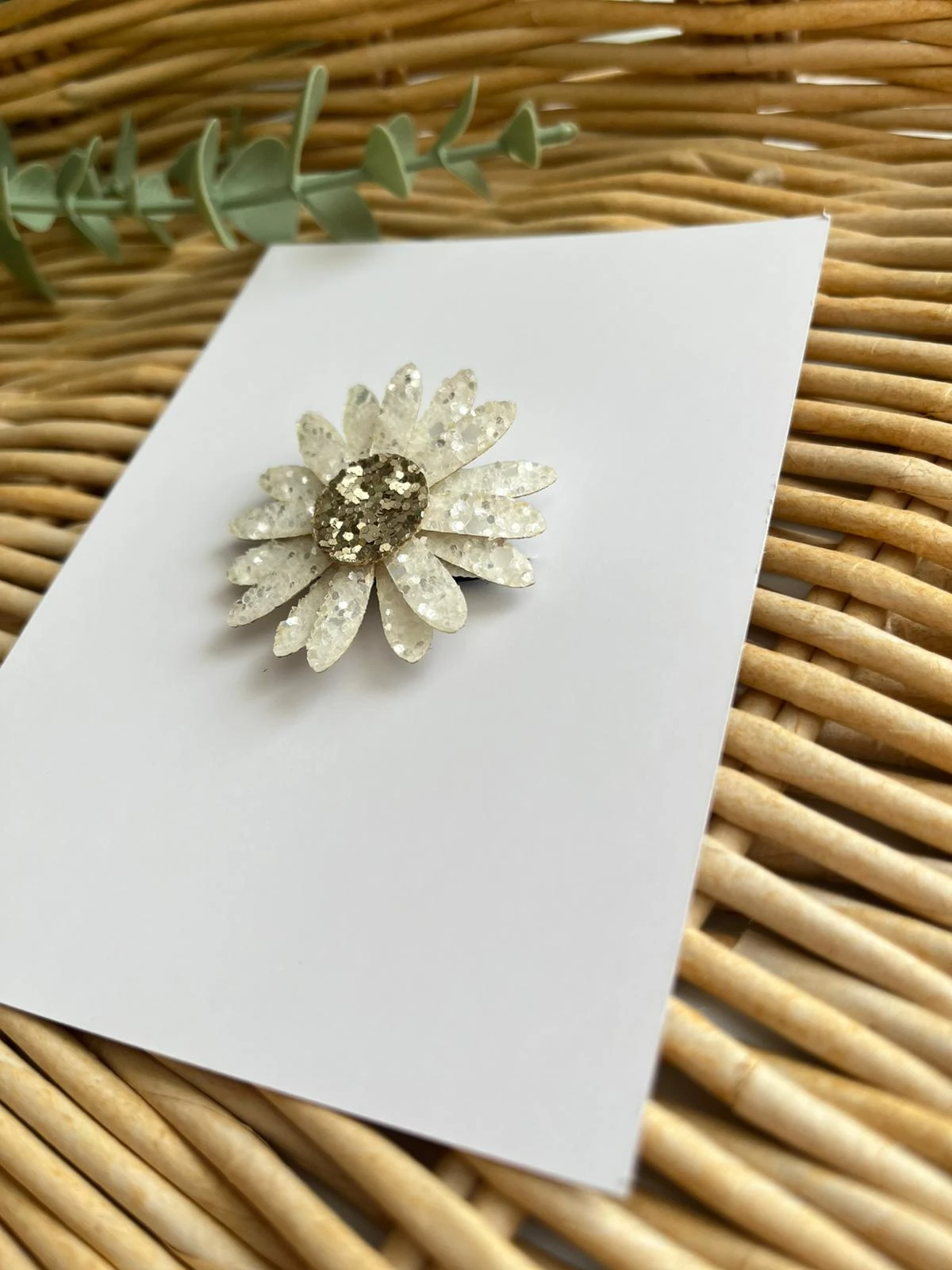 Simli Papatya Saçlı - Saçsız Kız Bebek Toka 