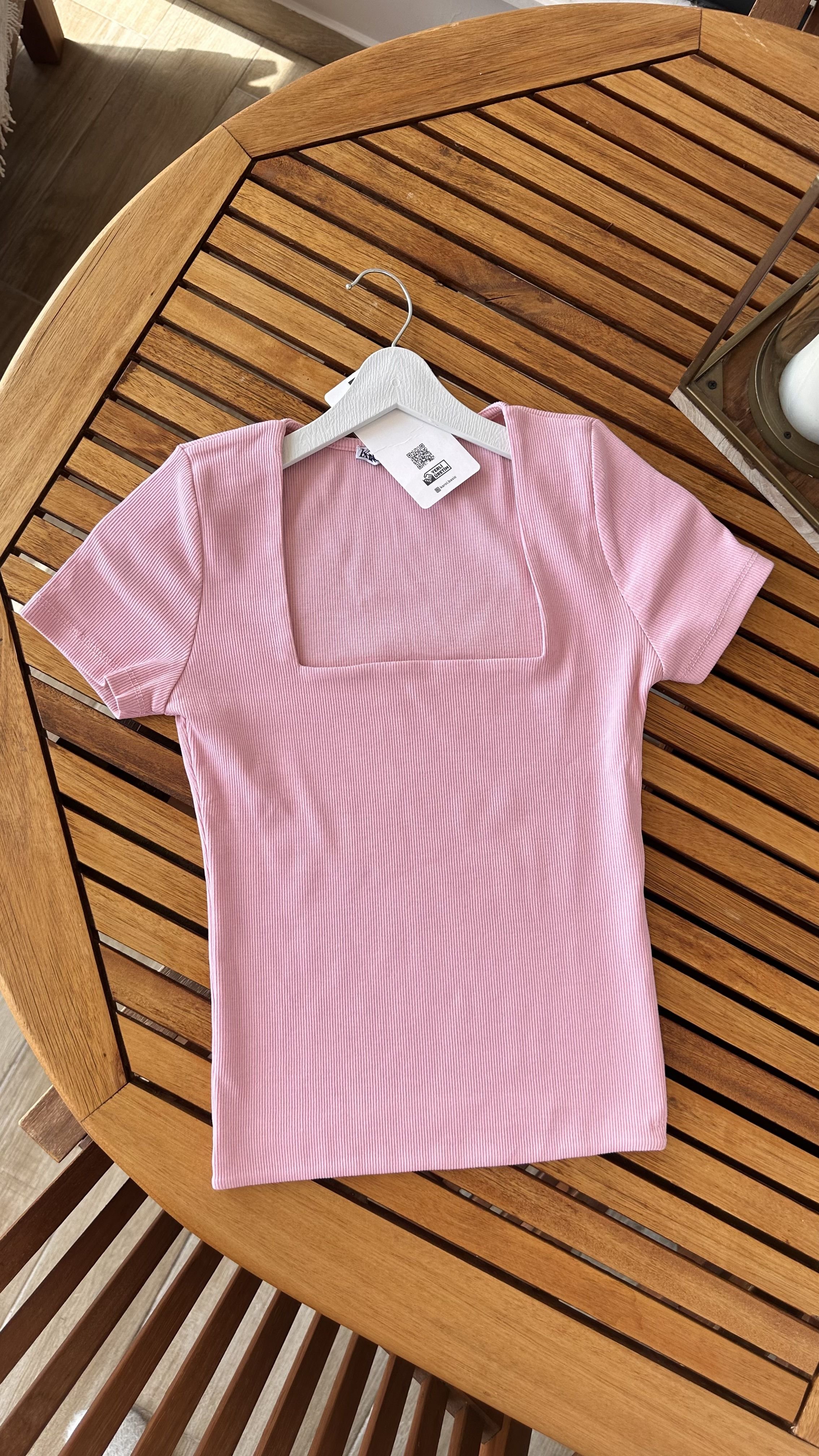 Rose Kare Yaka Pembe Badi