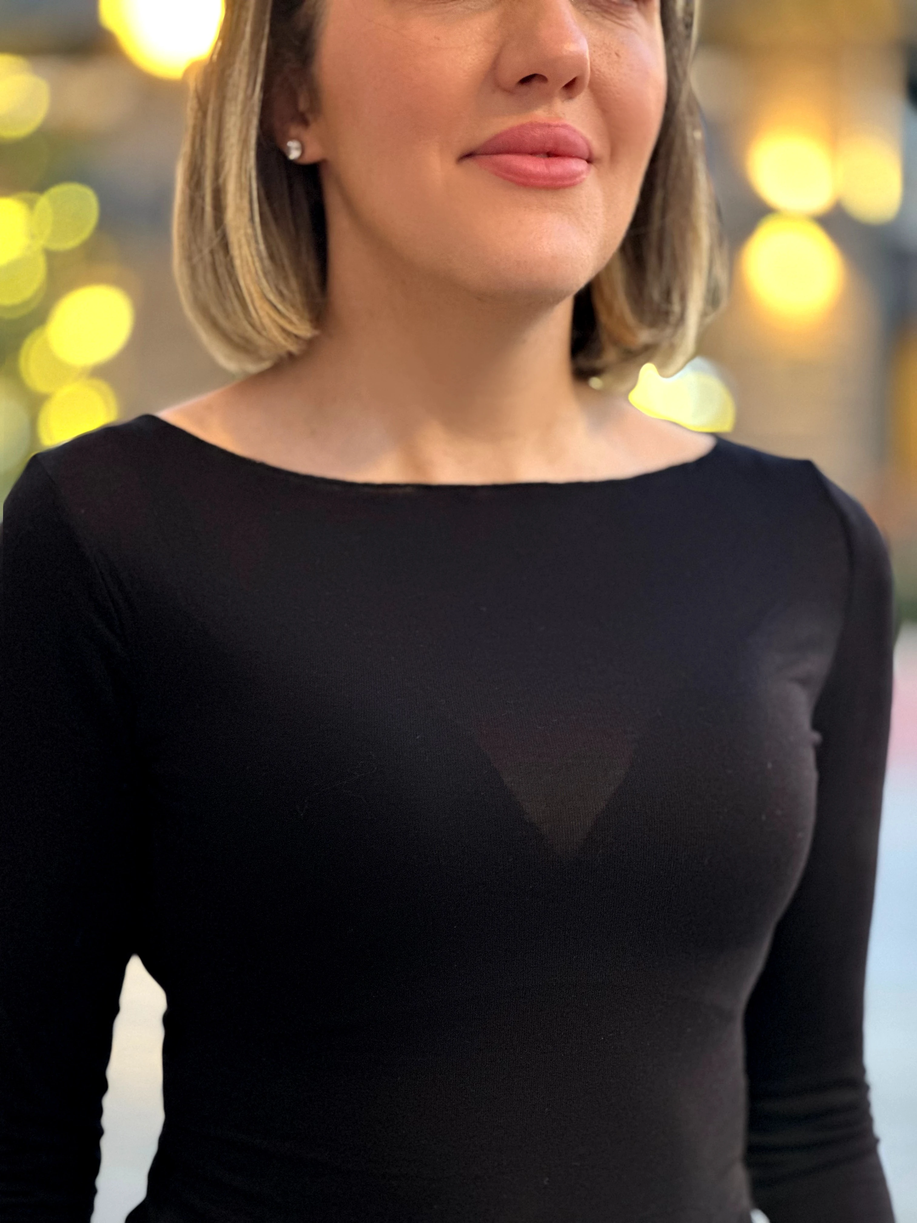 Aura Transparan Bluz