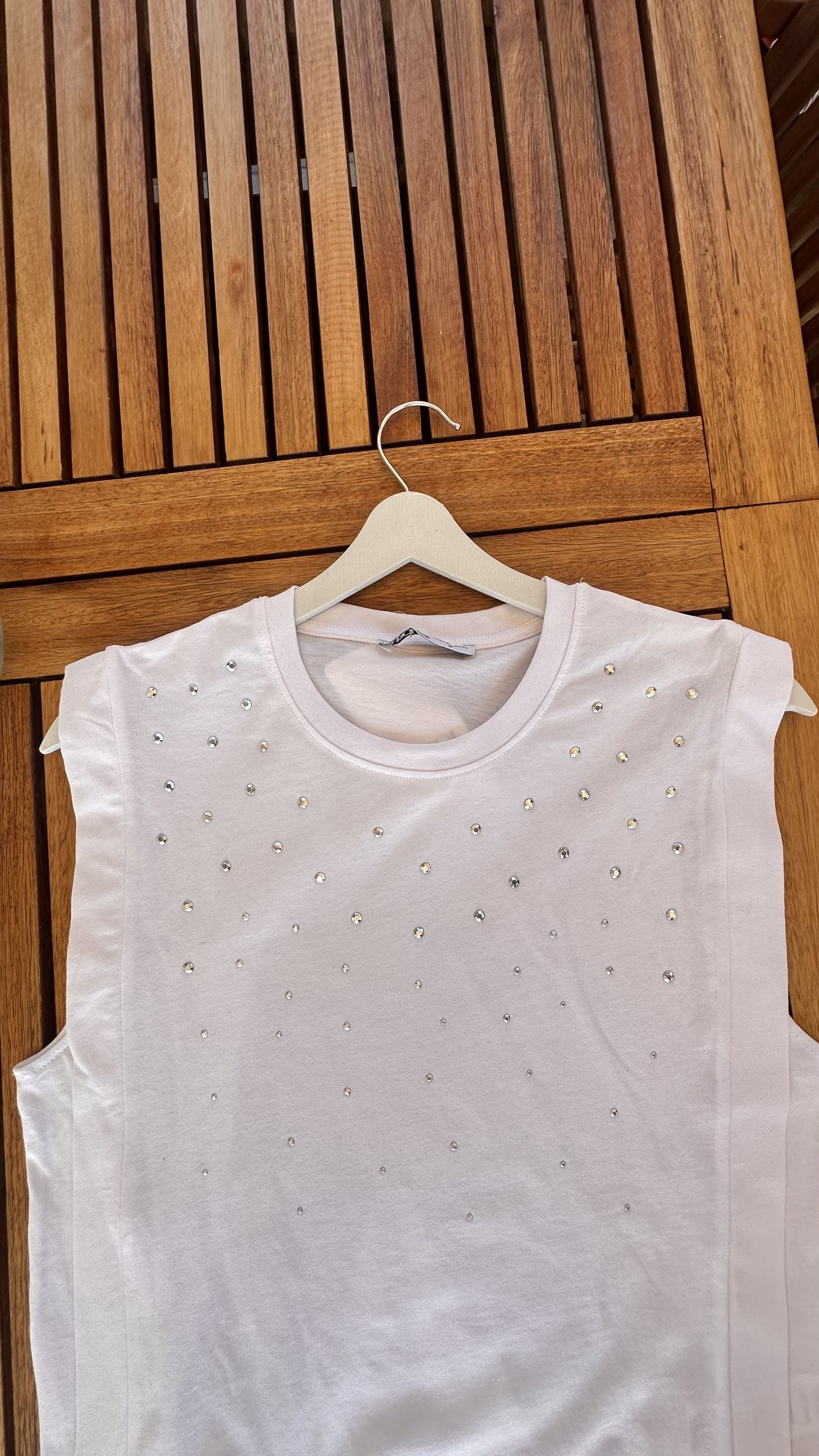 Aria Önü Taşlı Beyaz T-shirt