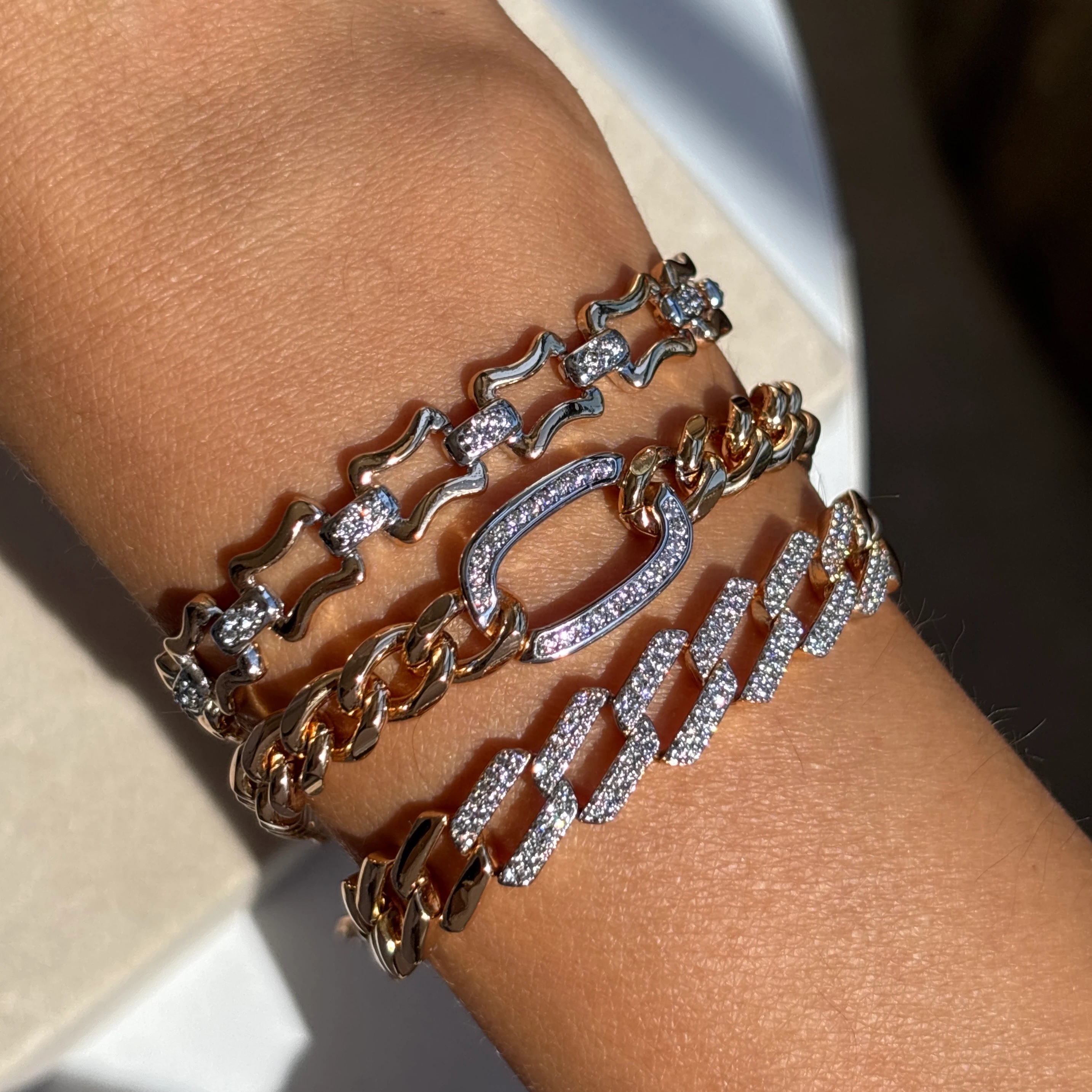 Xuping tek halkalı ortadaki bileklik 