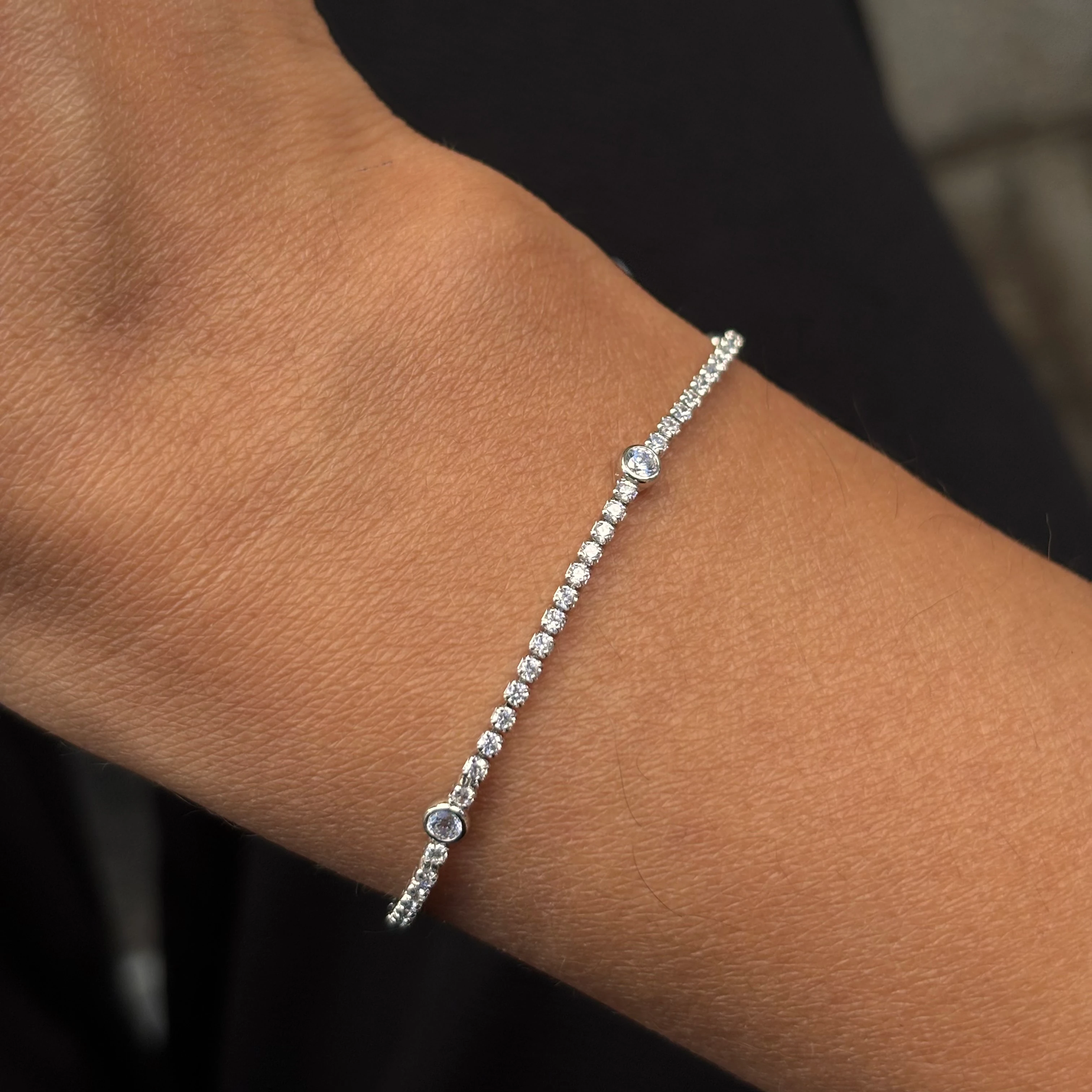 Vip taşlı silver ince su yolu bileklik 