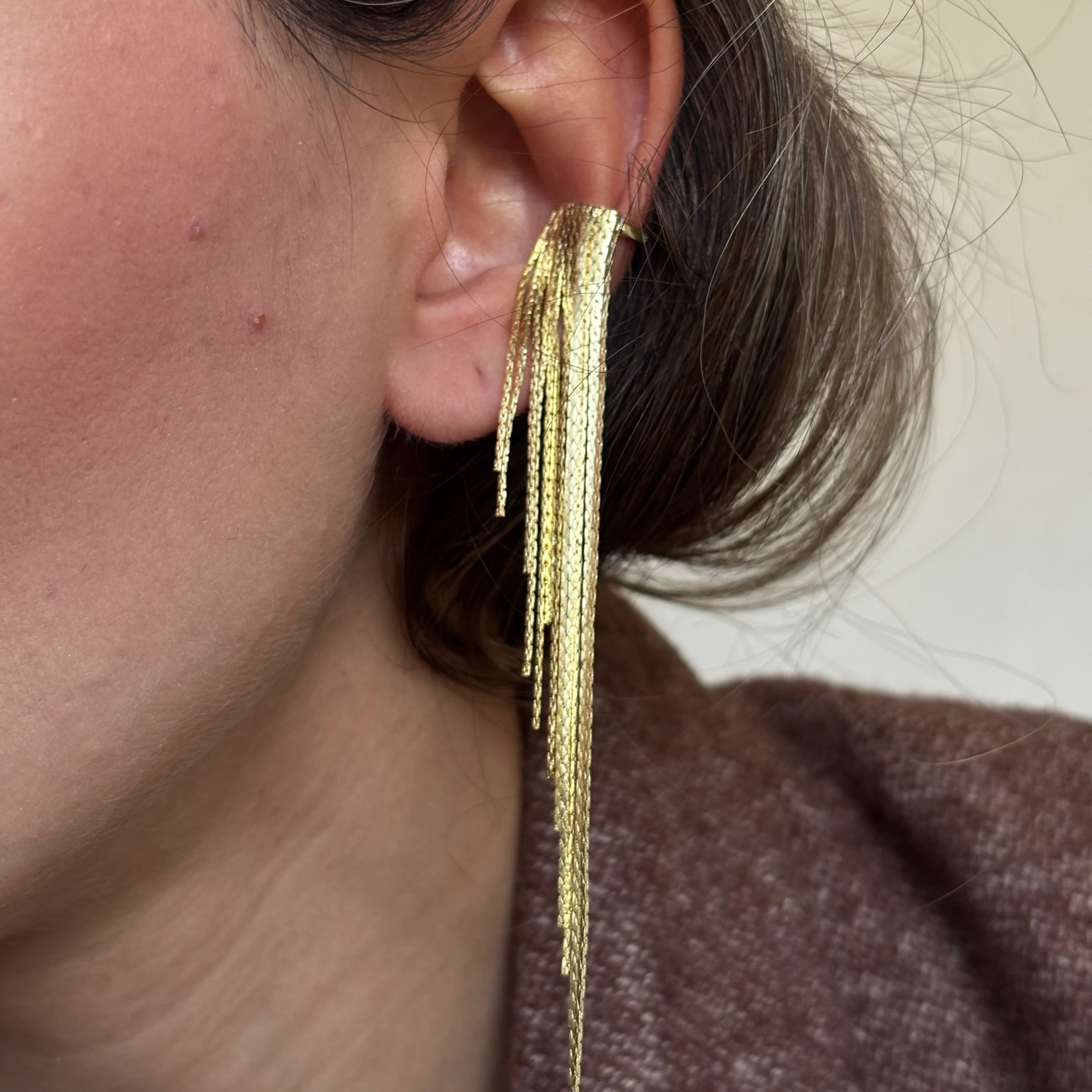 Gold Sallantılı Earcuff 