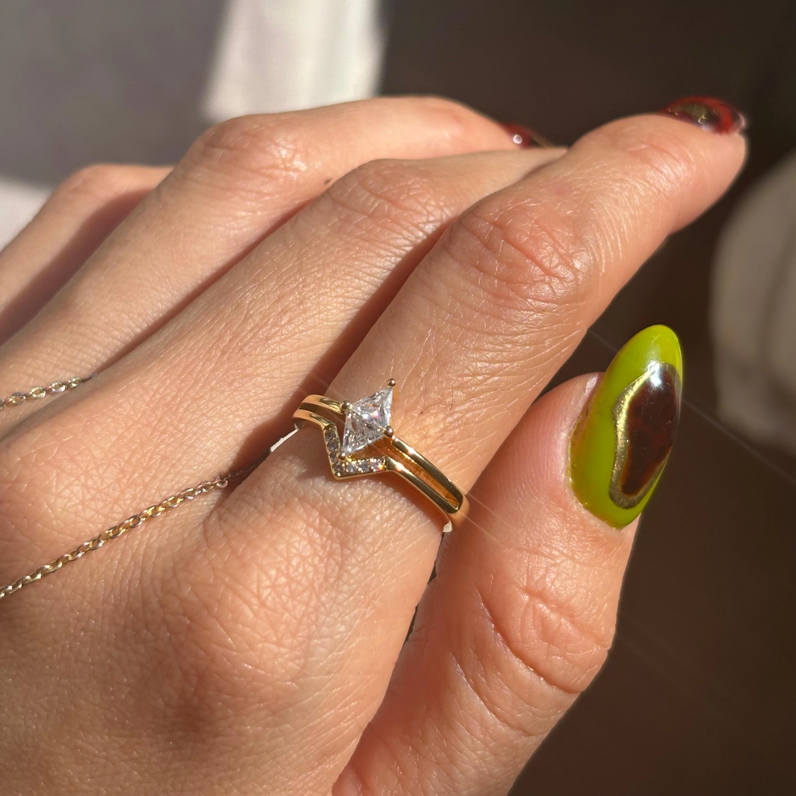 Vip Gold 2’li Üçgen Taşlı Yüzük