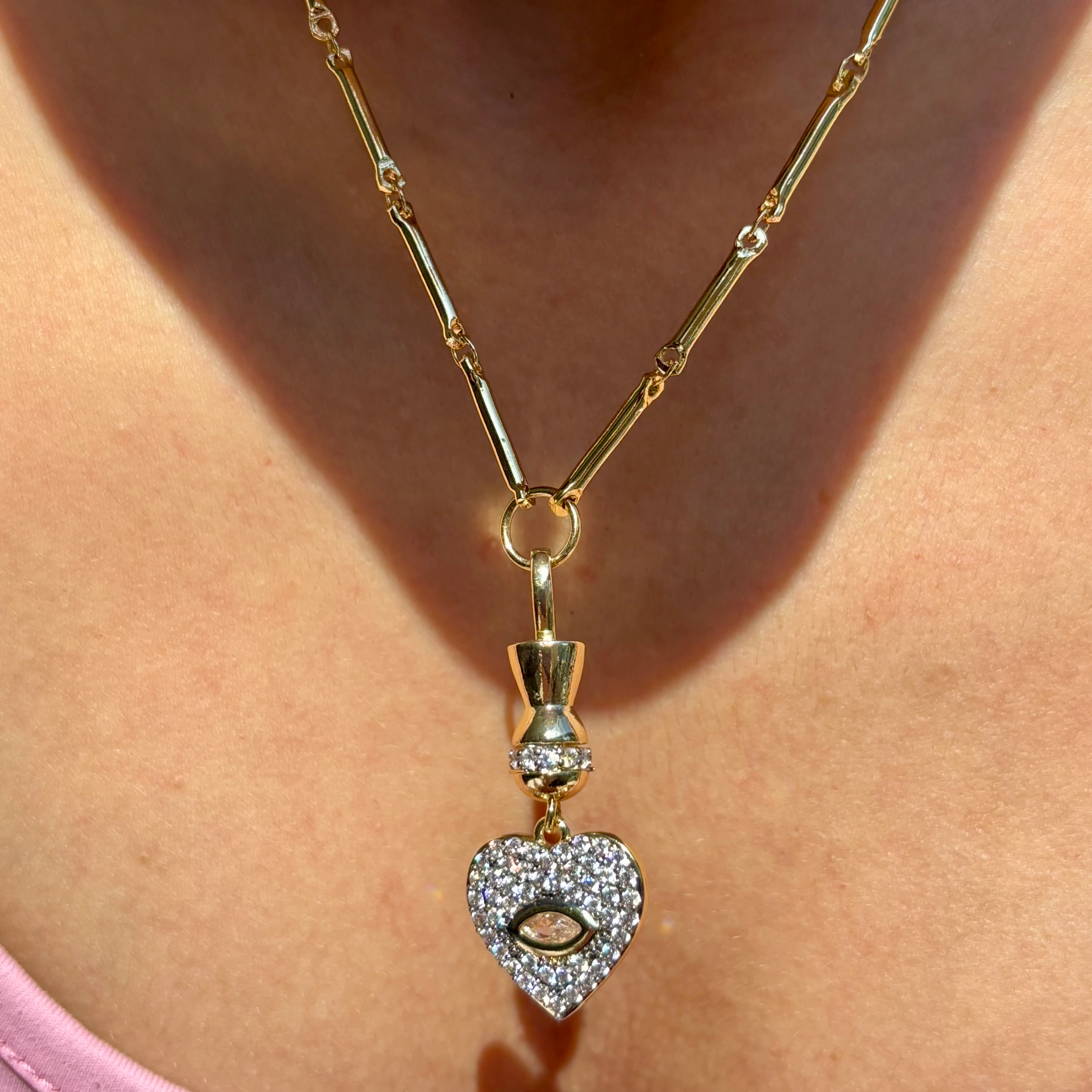 Vip Taşlı Kalp Kolye